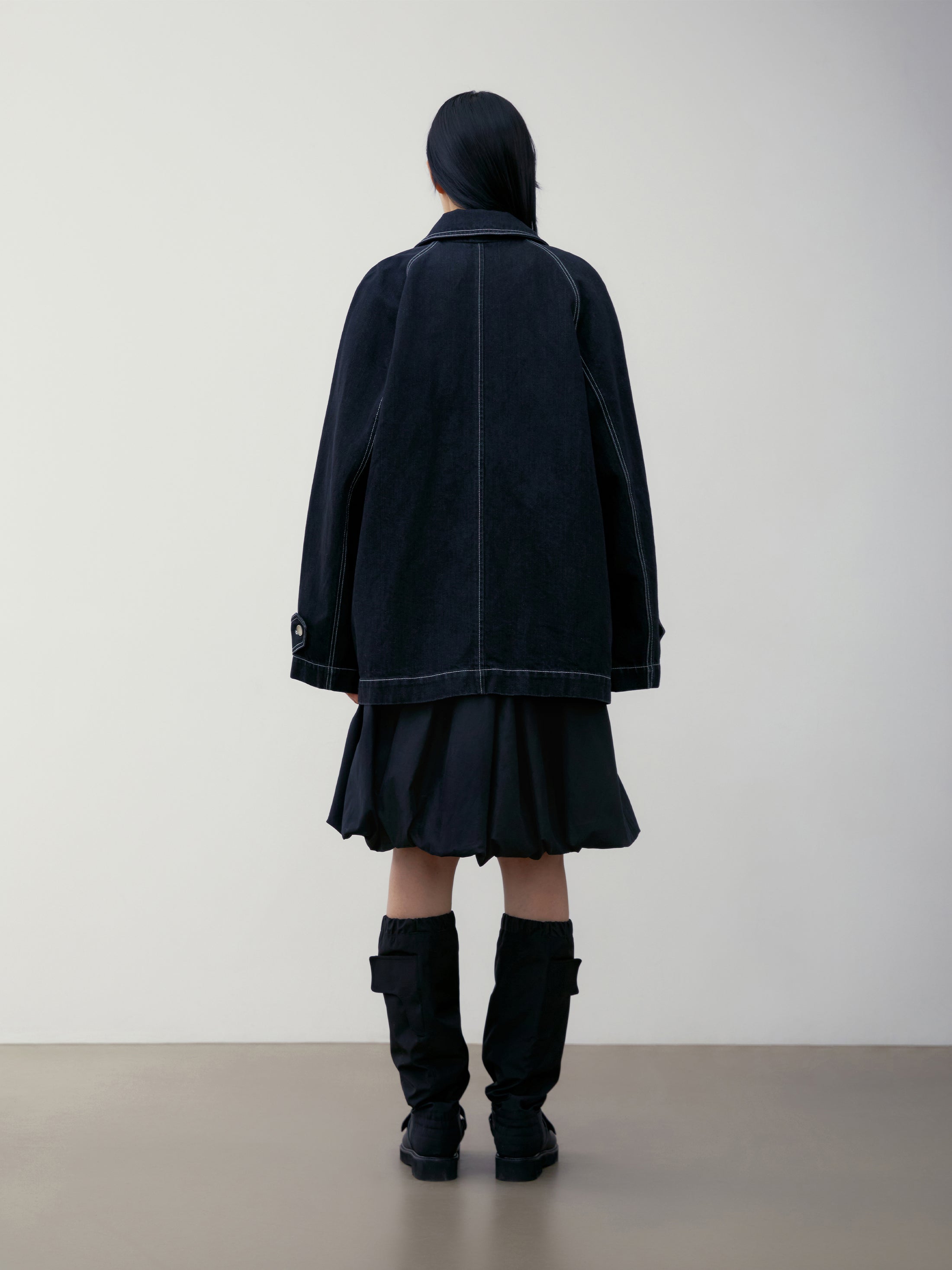 [low_classic] STITCH DENIM JACKET
BLACK