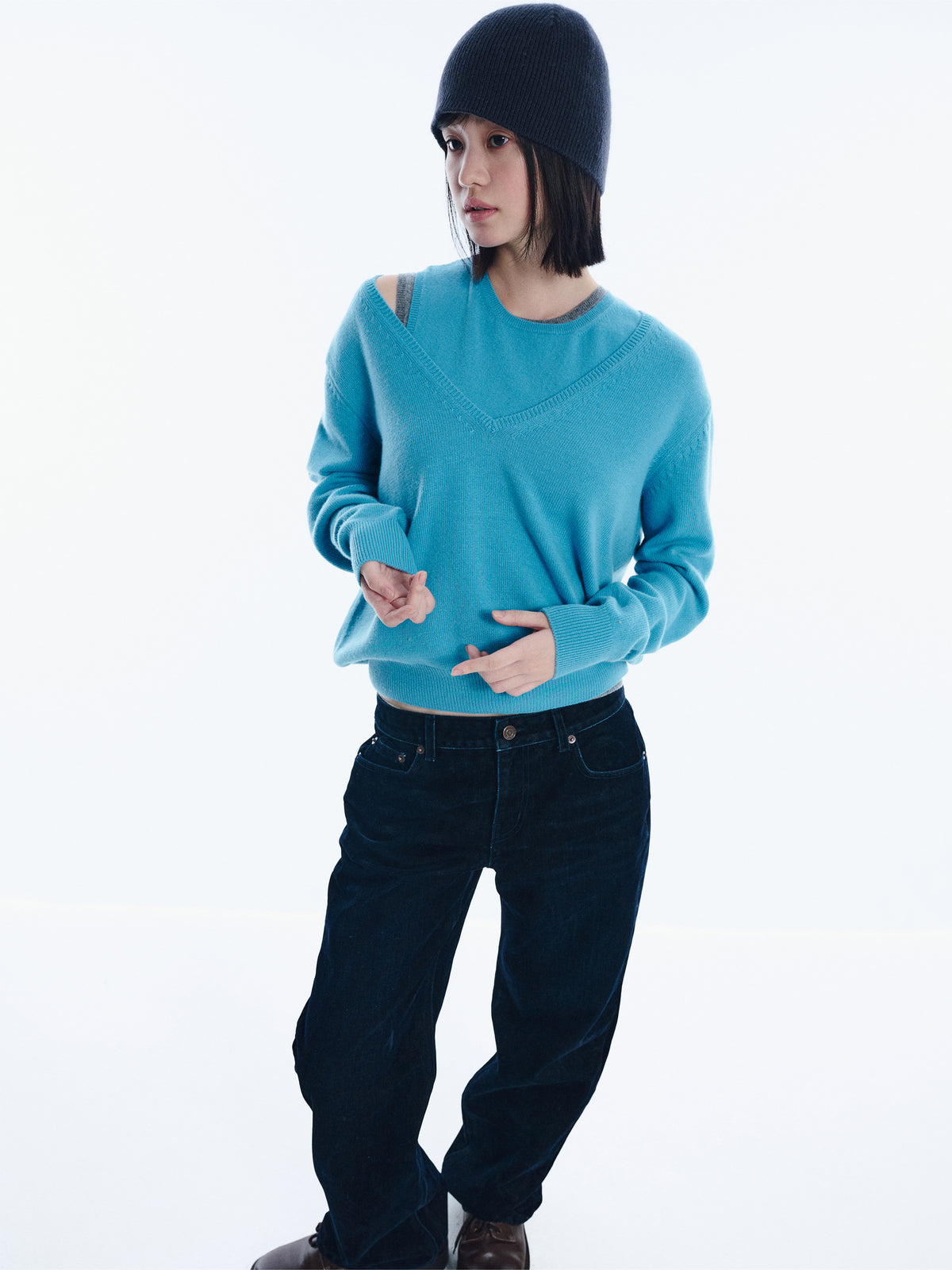 Low Classic Wool Cash Blend V-Neck Sweater Mint Blue