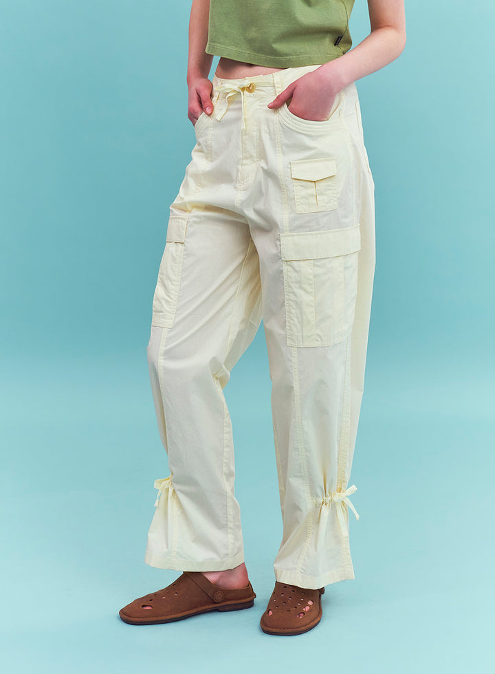 Satur (W) Coated Cotton Cargo Pants - Cream