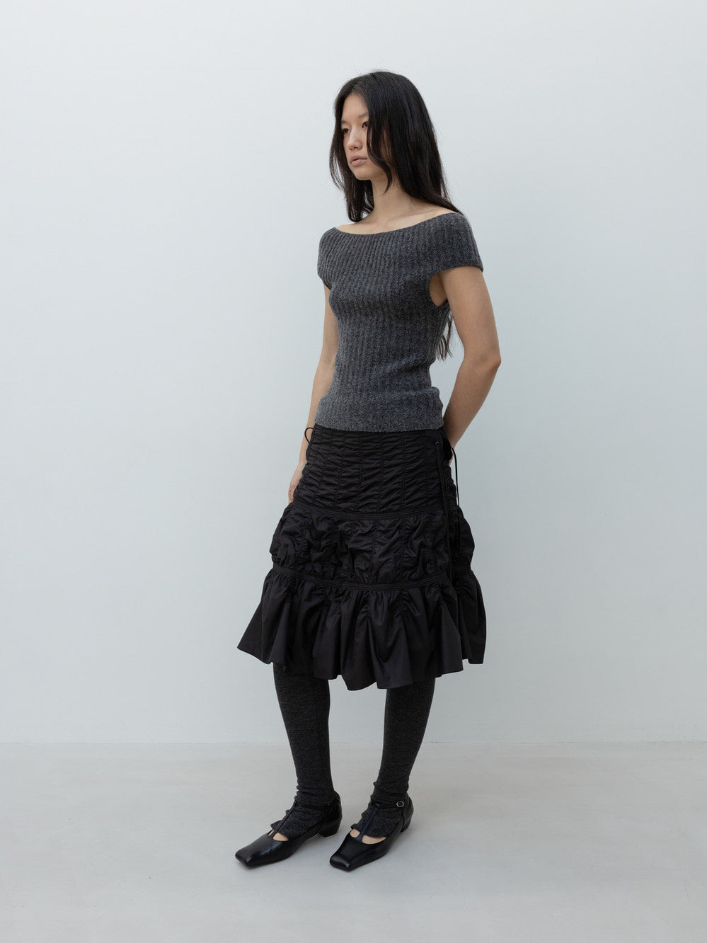 Low Classic Padded Shirring Skirts Black