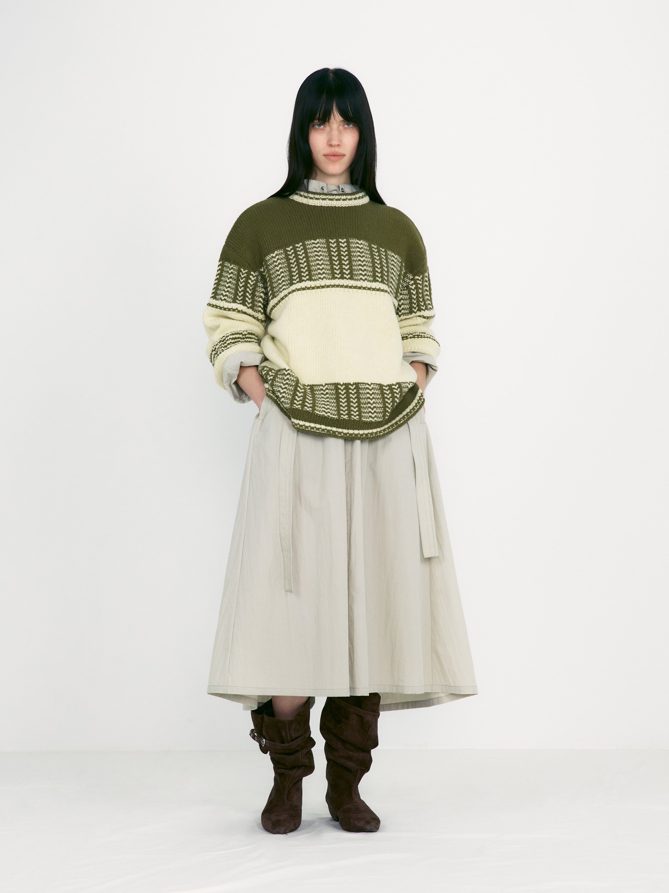 [low_classic] Jacquard Knit Sweater
Khaki