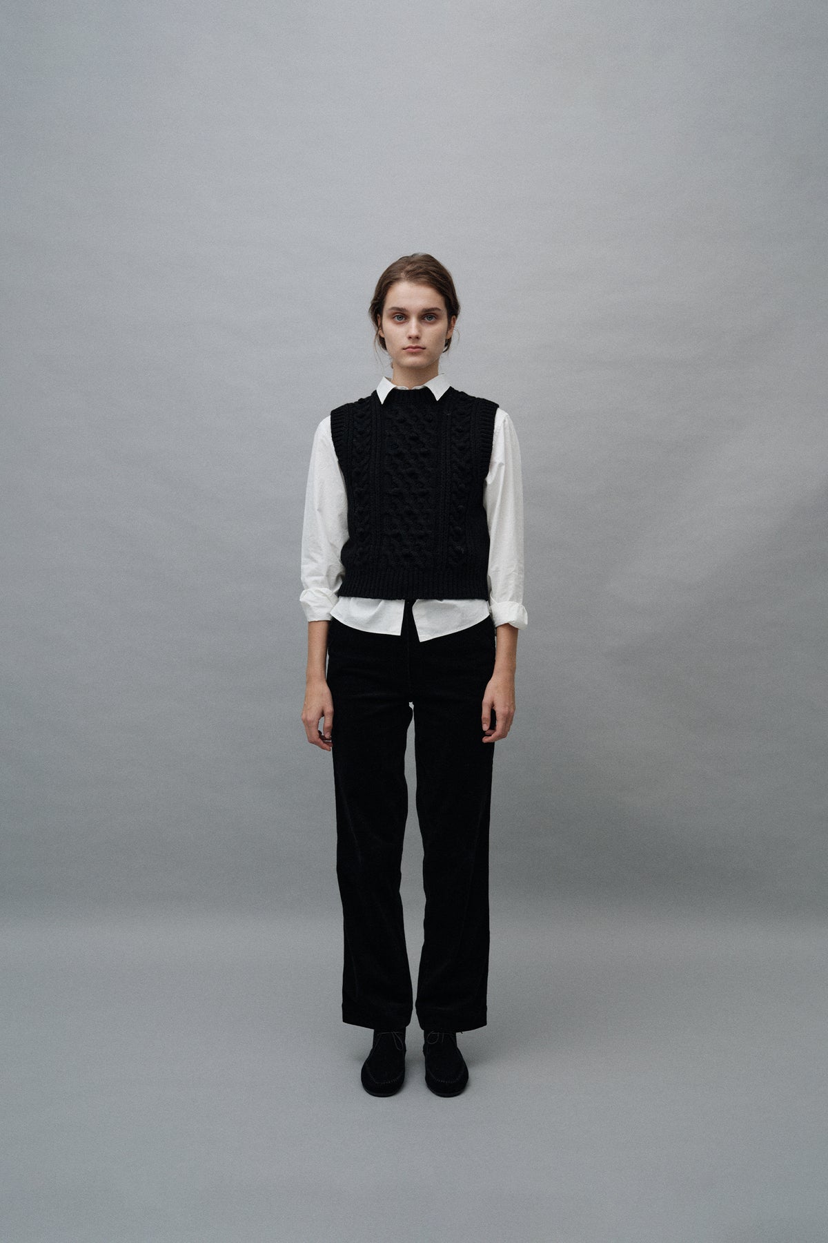 Nothing Written Latti wool vest (Black)