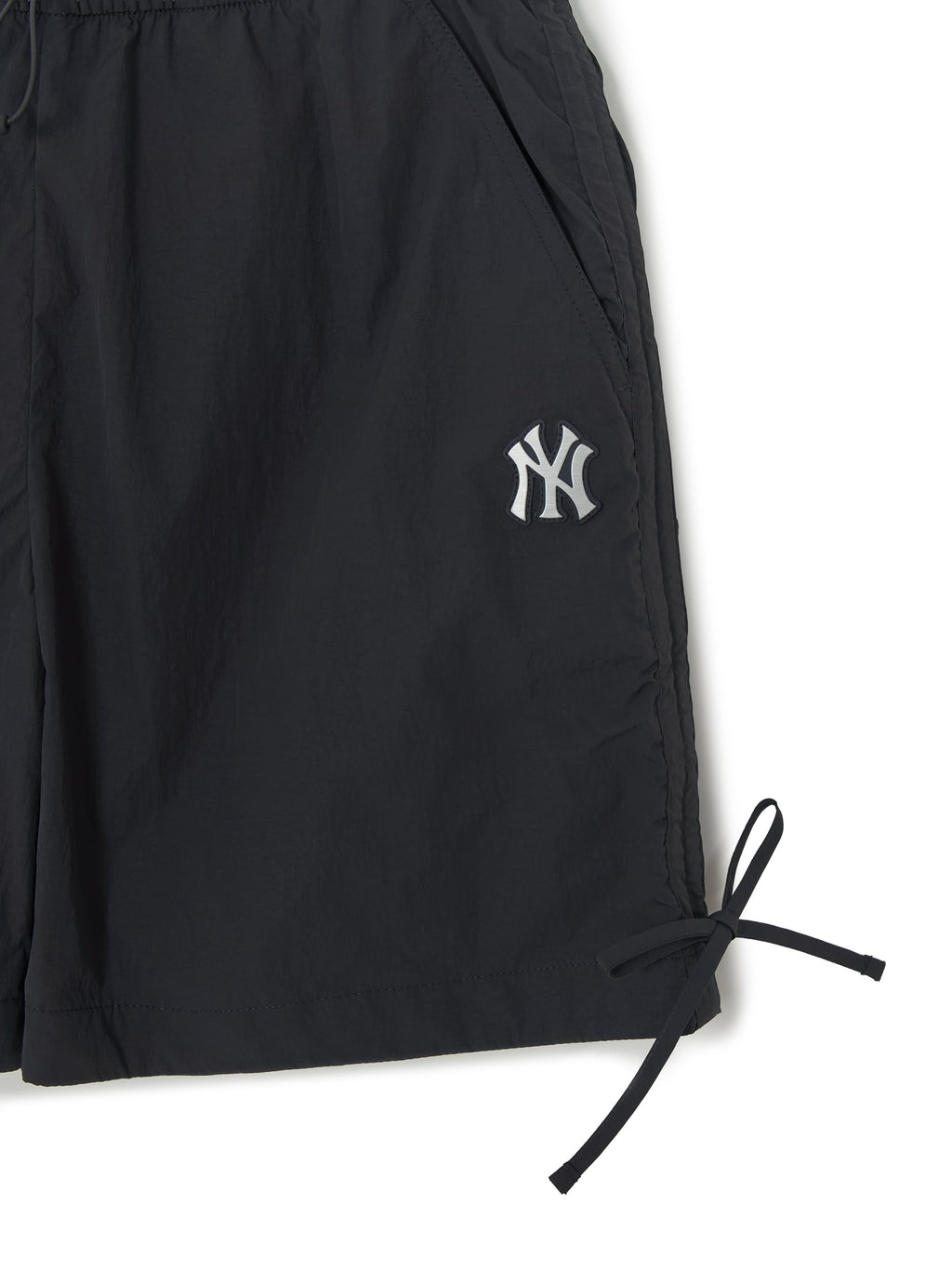 MLB Korea Women's Gorpcore Glossy Shirring 6in Shorts