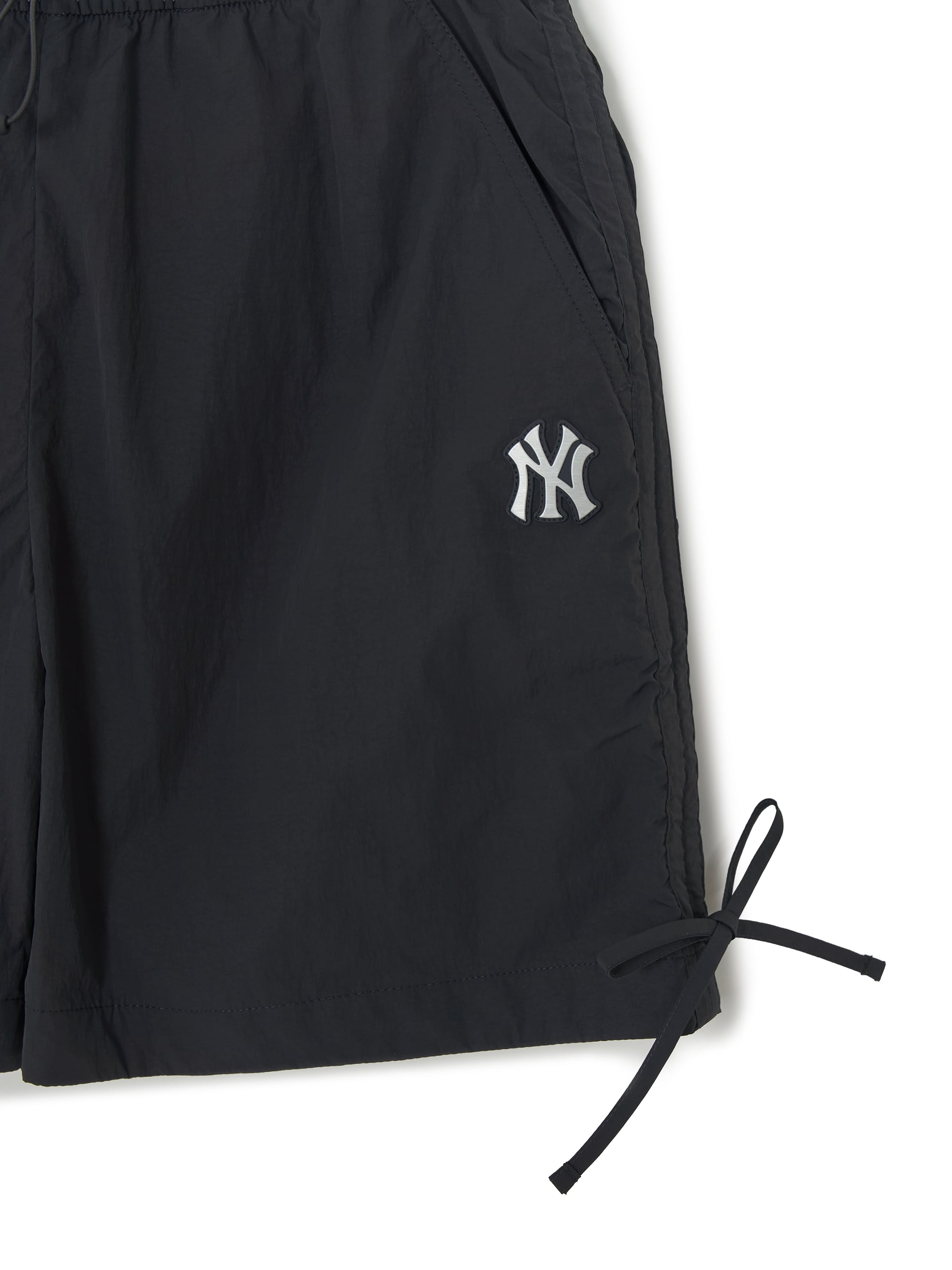 MLB Korea Women's Gorpcore Glossy Shirring 6in Shorts