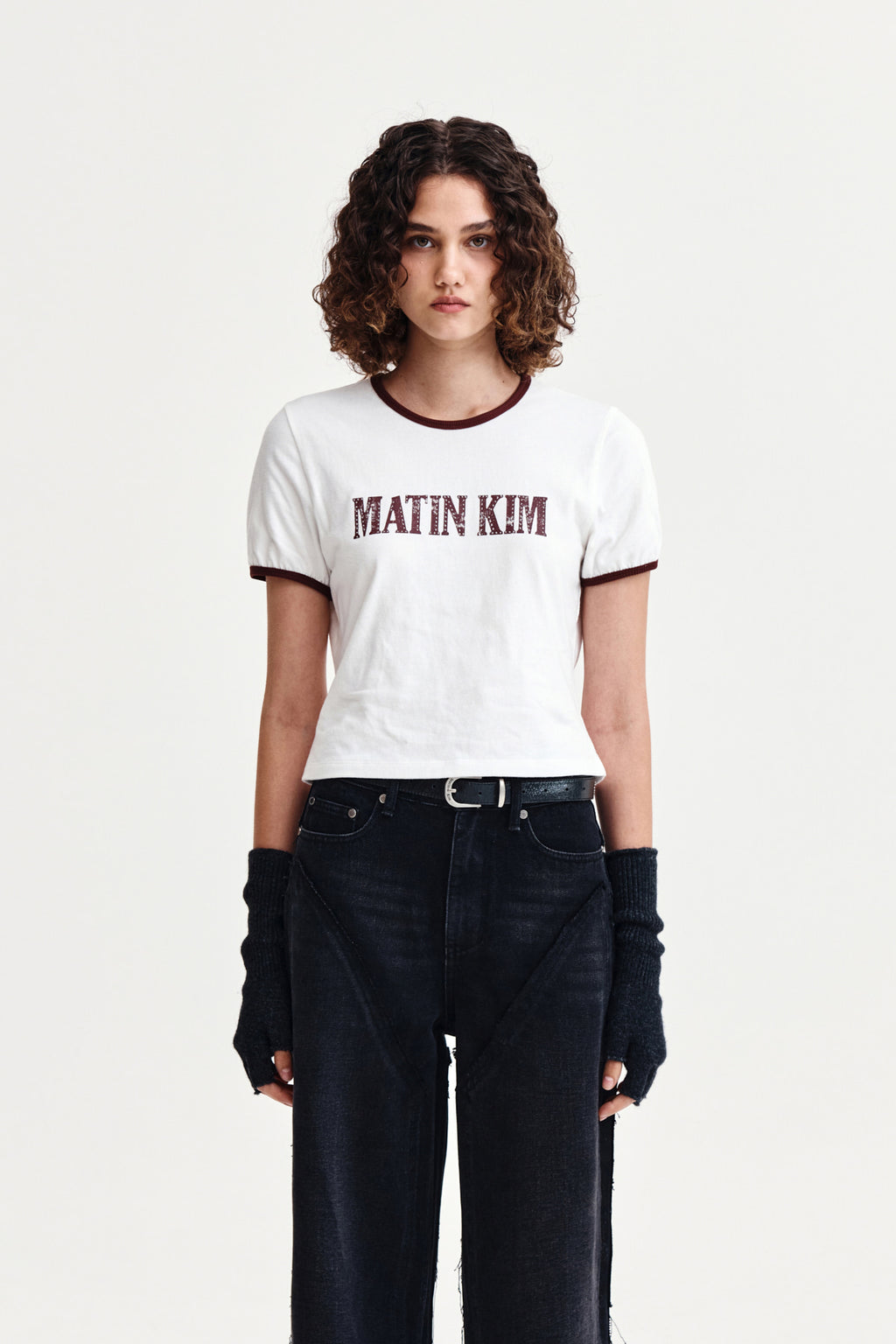 [matinkim] STUD LOGO RINGER TOP IN WHITE