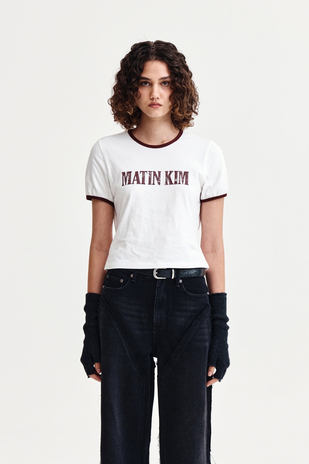 [matinkim] STUD LOGO RINGER TOP IN WHITE