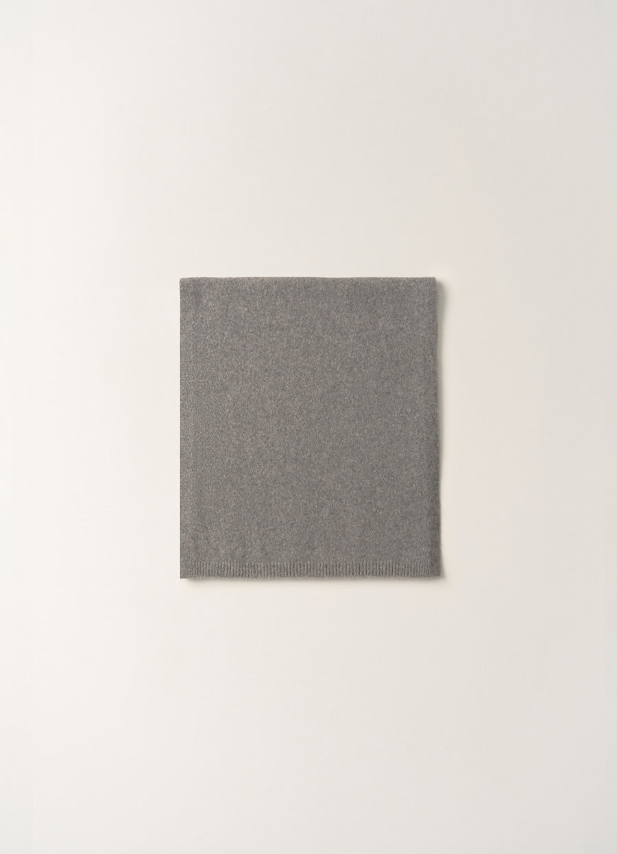 Nothing Written Bisou baby alpaca muffler (Light gray)