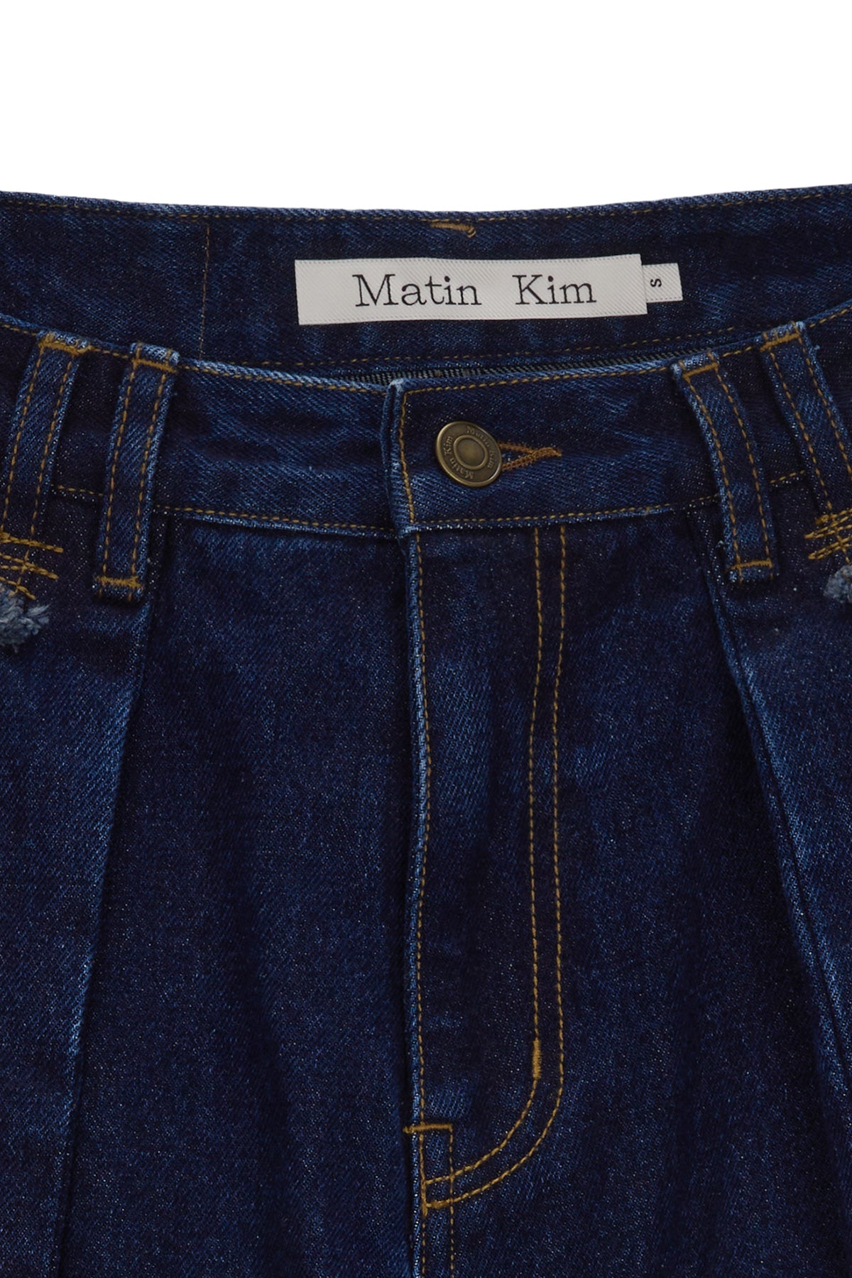 [matinkim] TUCK POINT WIDE DENIM PANTS IN NAVY