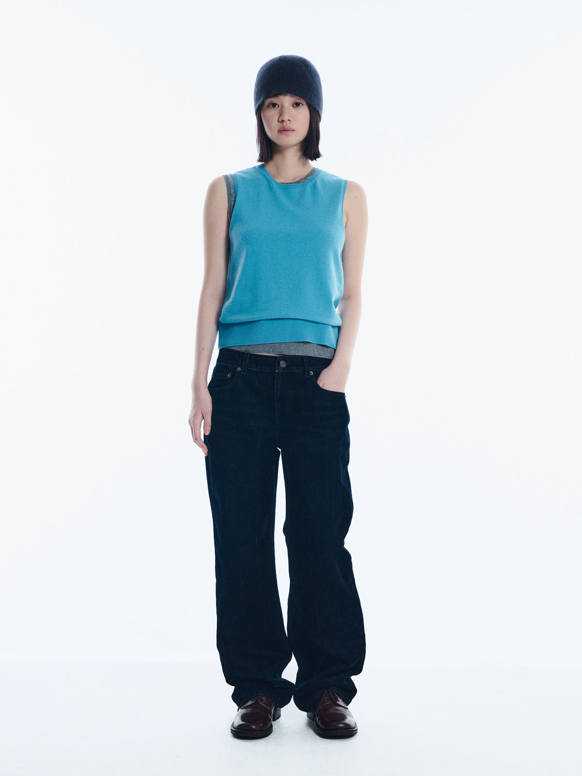 Low Classic Wool Cash Blend Knit Sleeveless Mint Blue