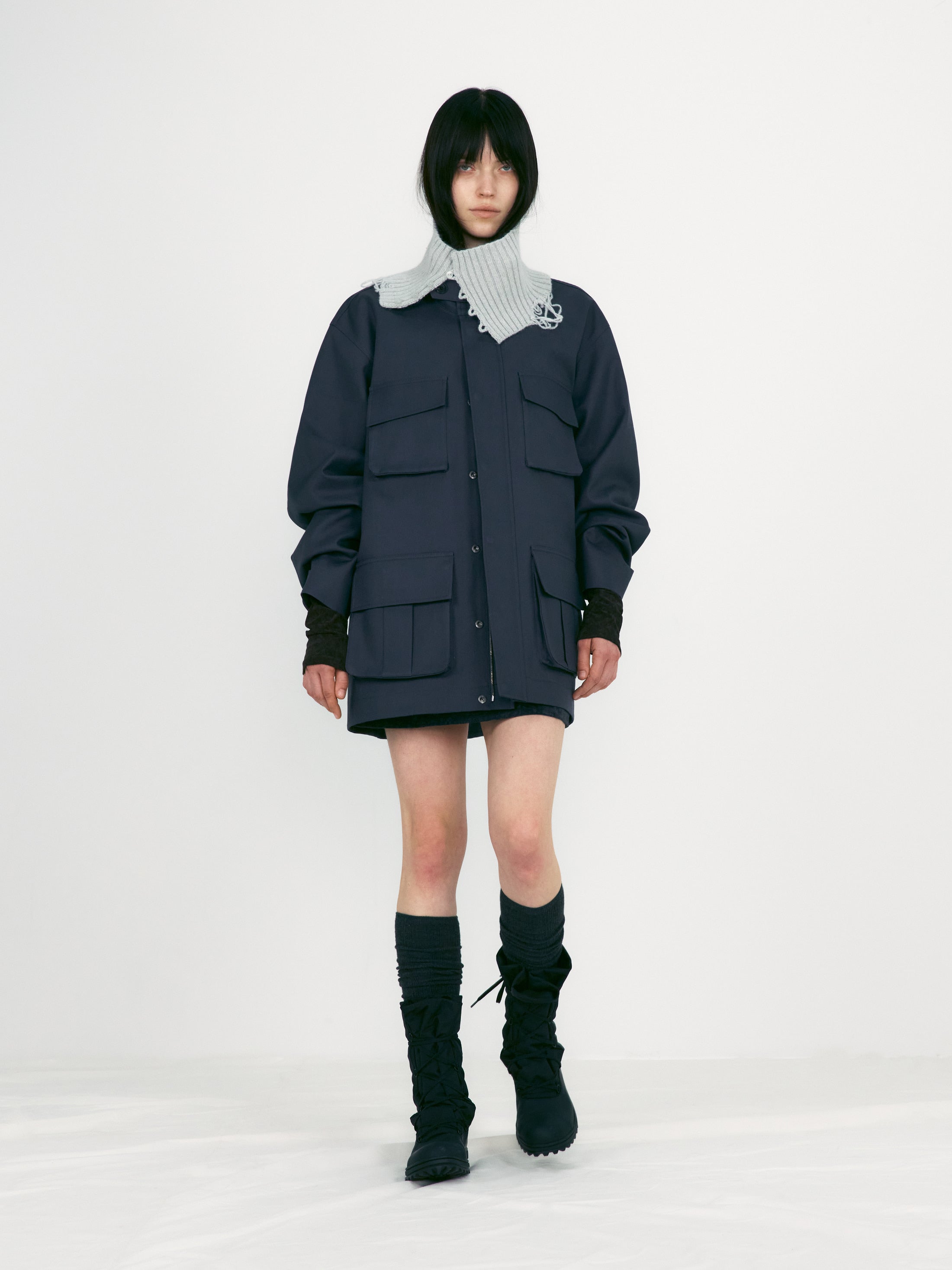 [low_classic] Cotton Safari Jacket
Greyish Blue