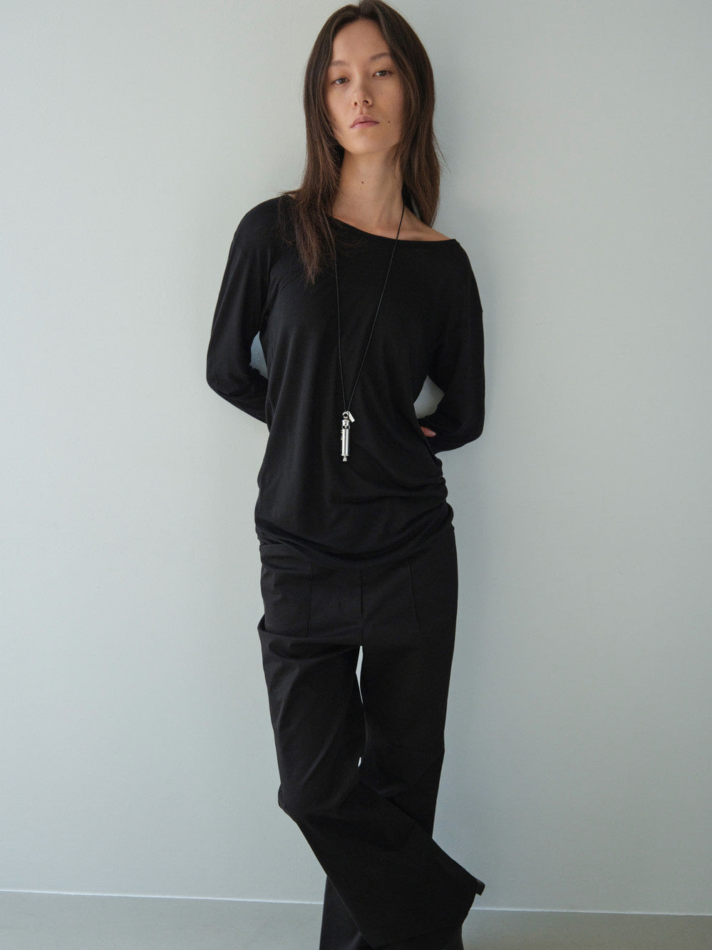 Low Classic Cotton Pin Tuck Bootcut Pants Black