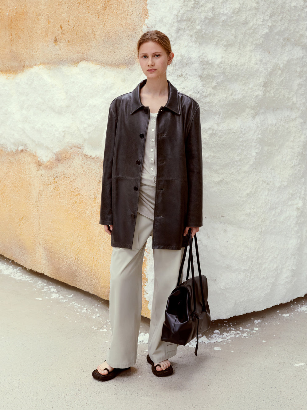 [low_classic] Real Leather Half Coat
Black