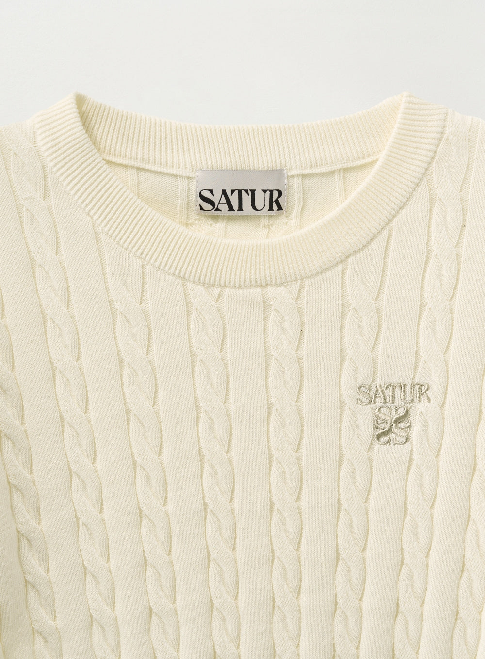[satur] (W) Cable Crew Neck Half Knit - Cream