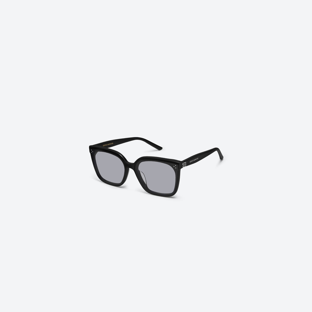 Gentle Monster Piana 01(G) Sunglasses in black, showcasing authentic Korean designer fashion.