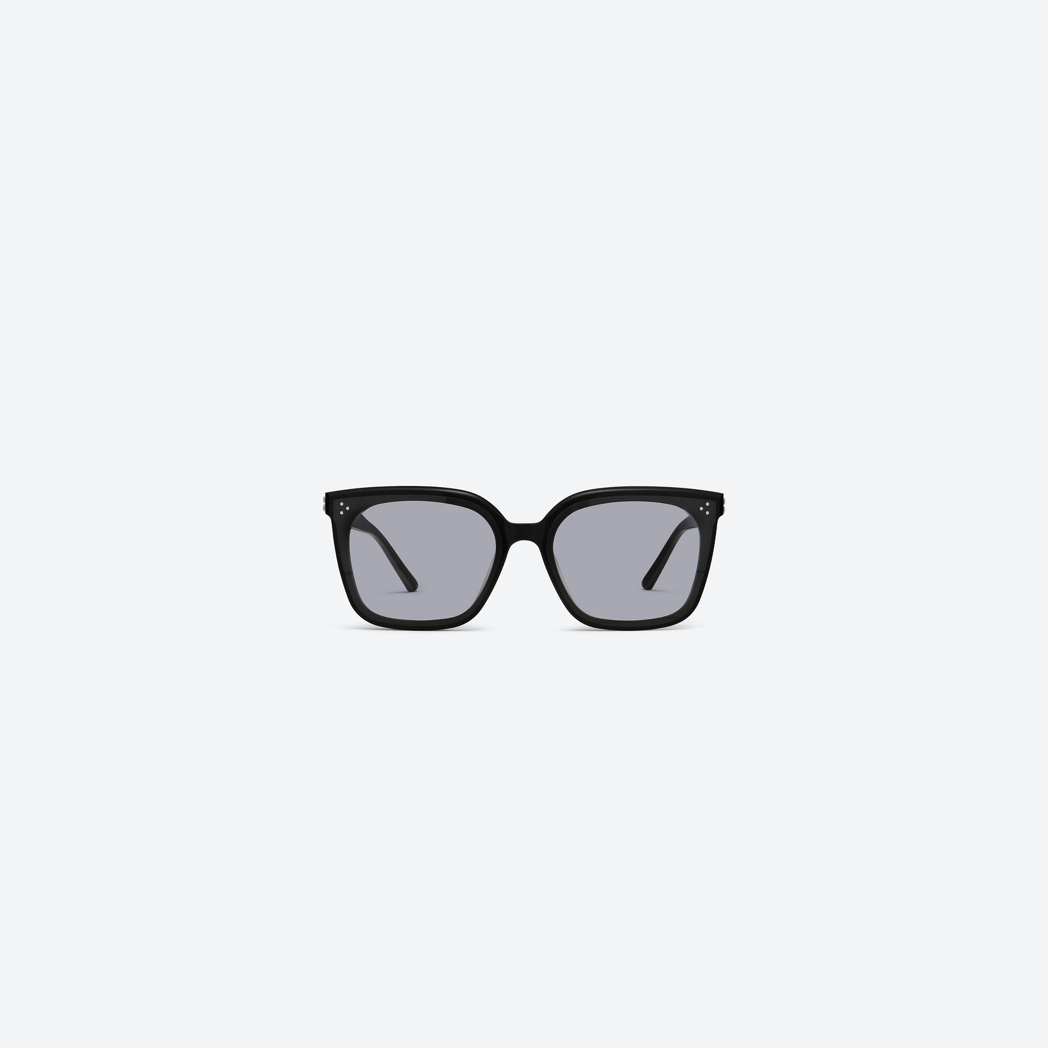 Gentle Monster Piana 01(G) Sunglasses in black, showcasing authentic Korean designer fashion.