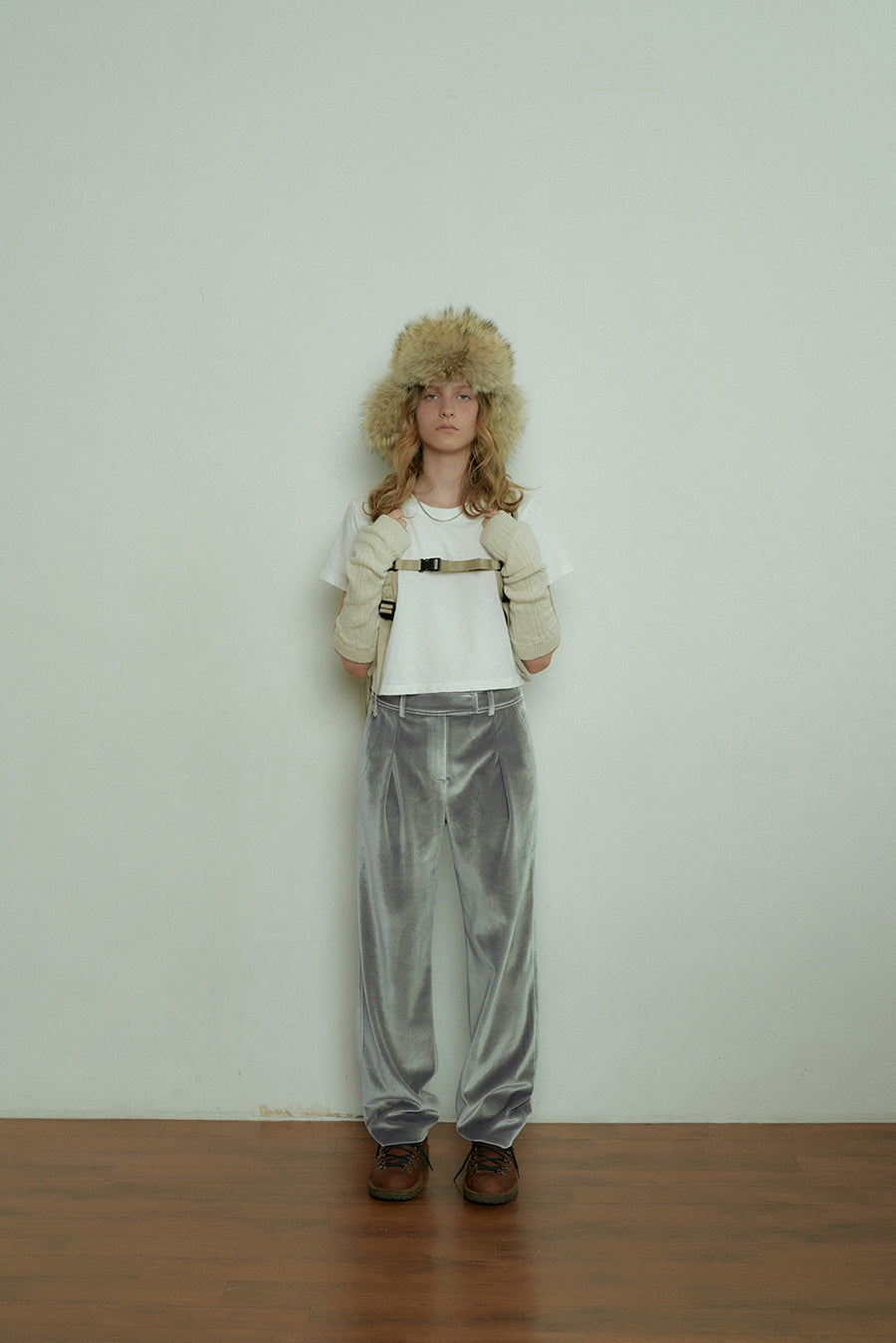 Overdueflair Velvet Low Wide Pants Silver