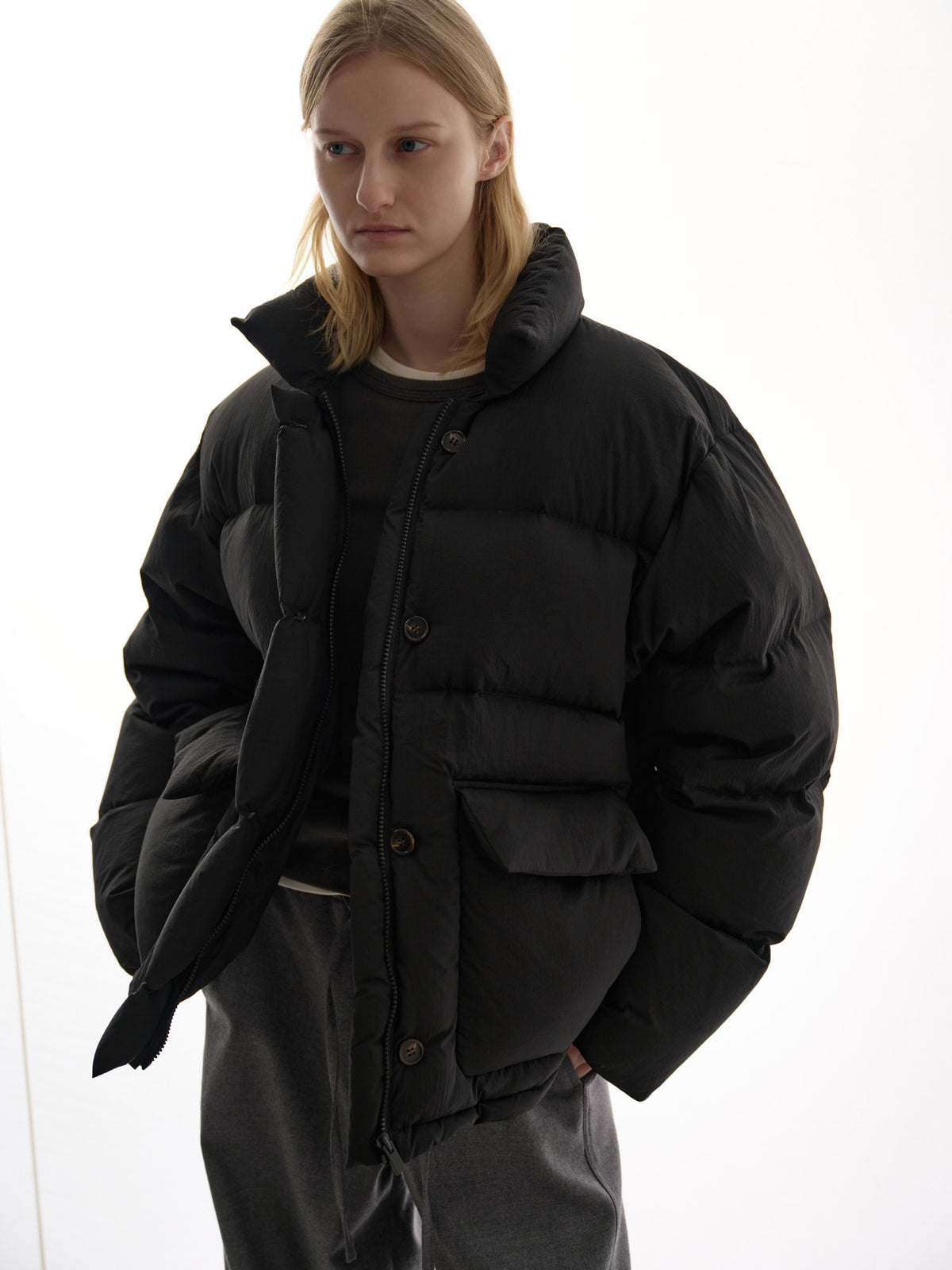 Facade Pattern Goose Down Button Puffer black
