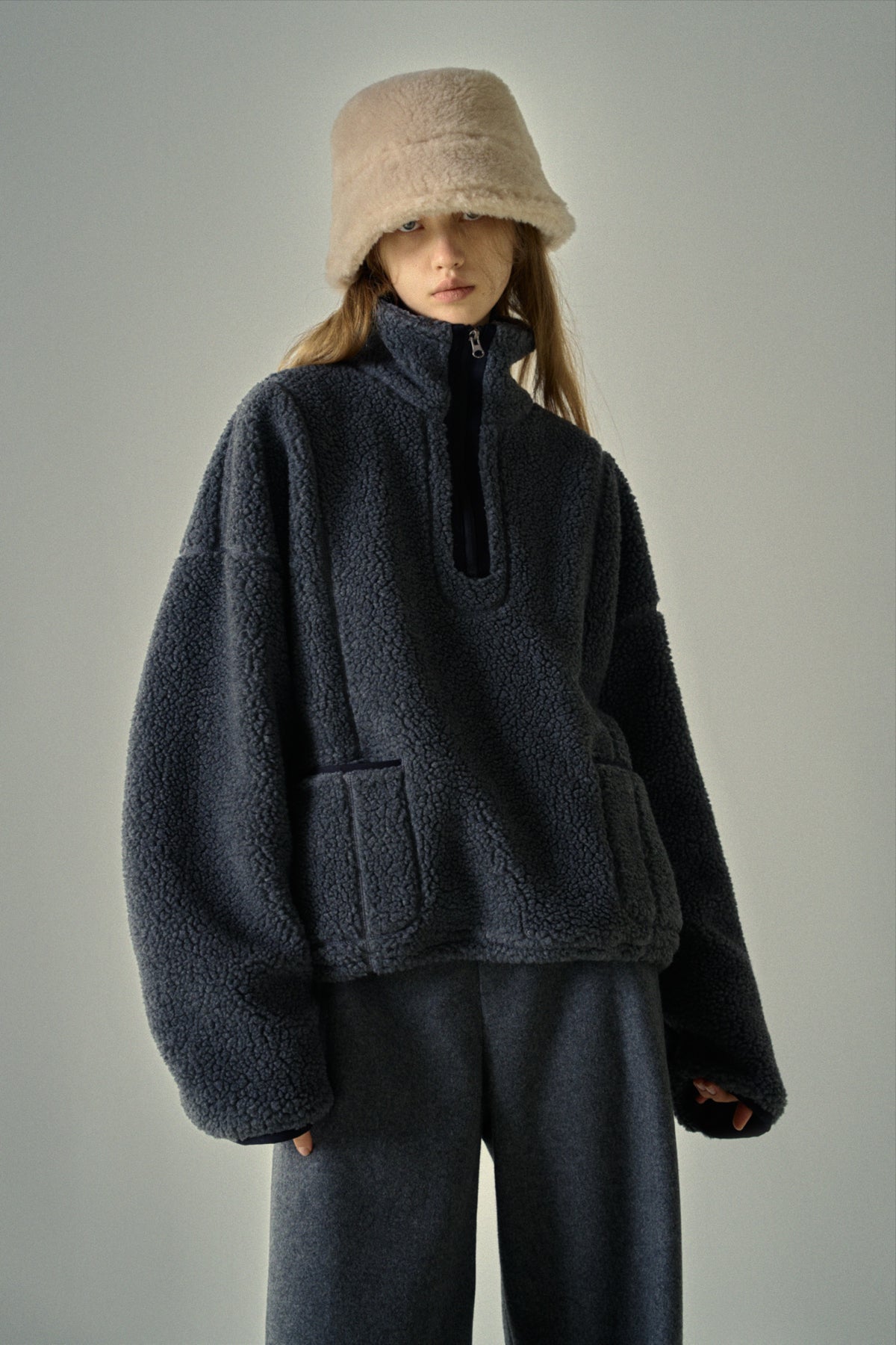 Facade Pattern Lambswool Fur Bucket Hat cream beige