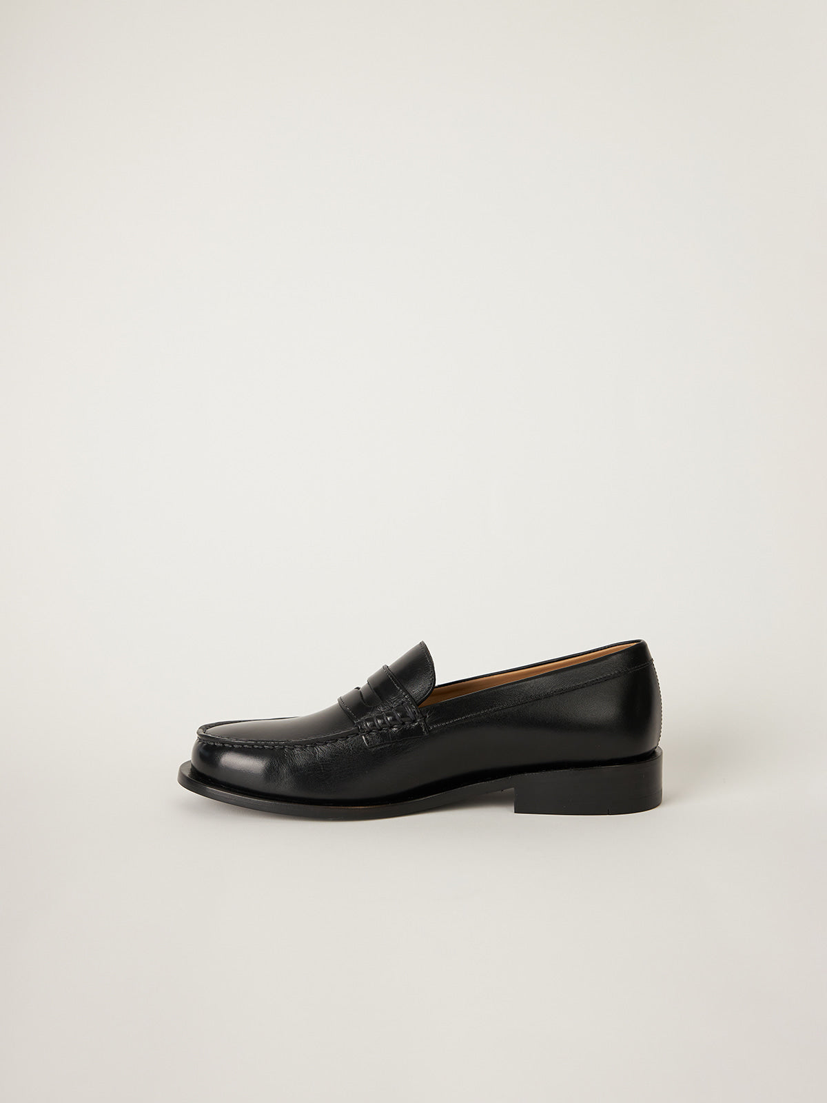 Facade Pattern Vintage Penny Loafers black