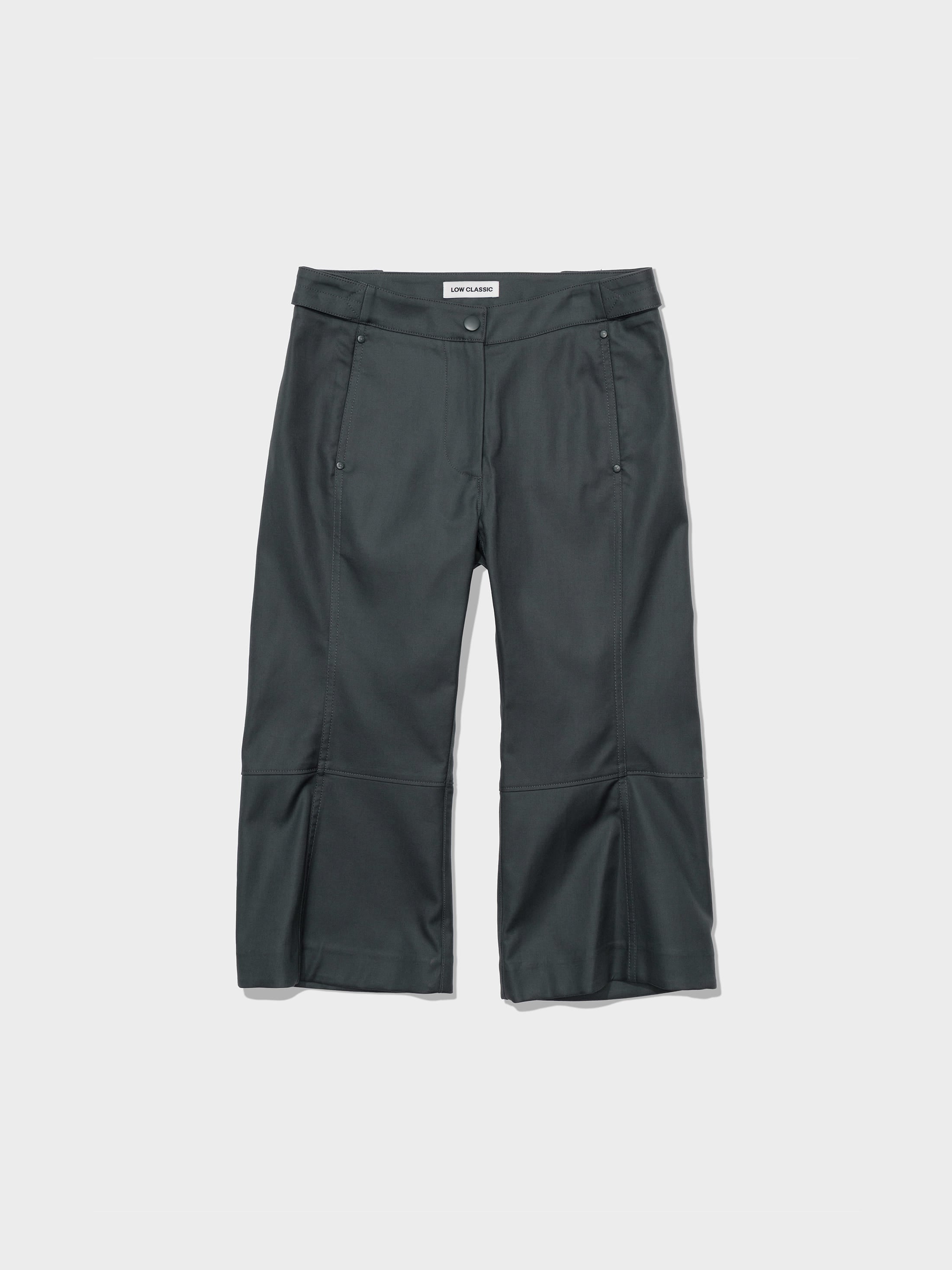 [low_classic] Capri Pants
Greyish Blue