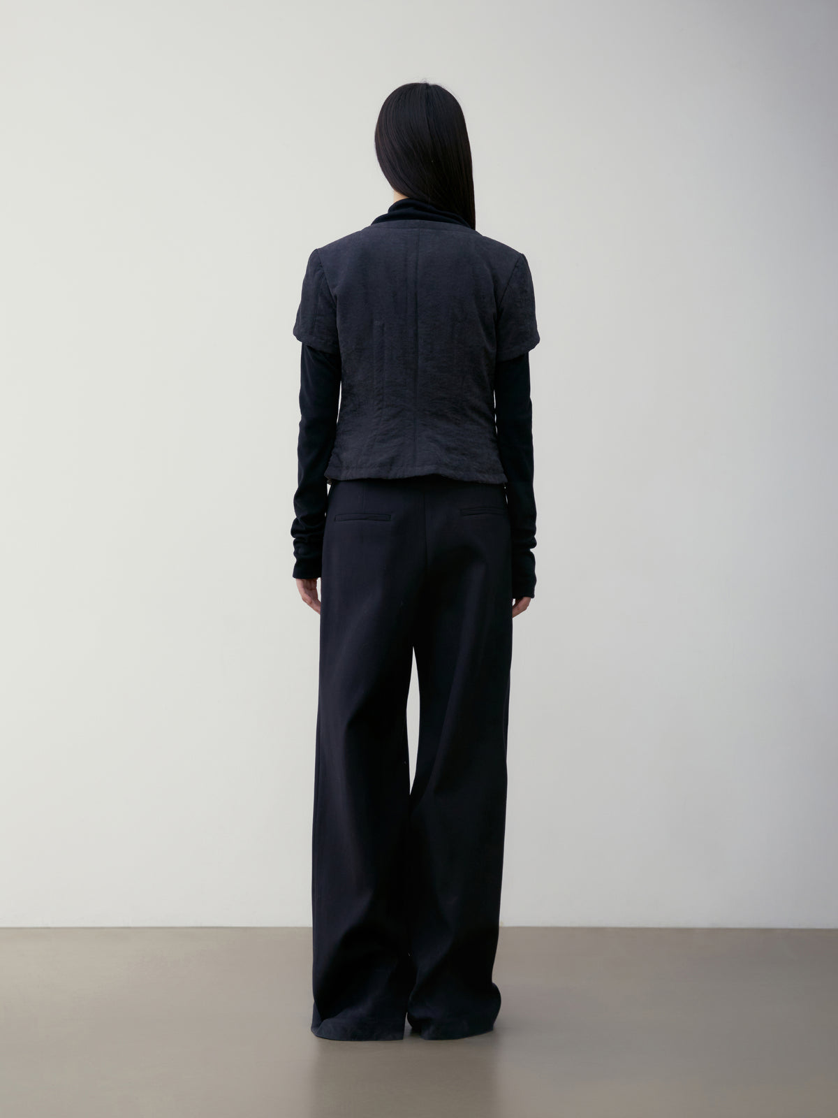 Low Classic Wide Wool Trouser Black