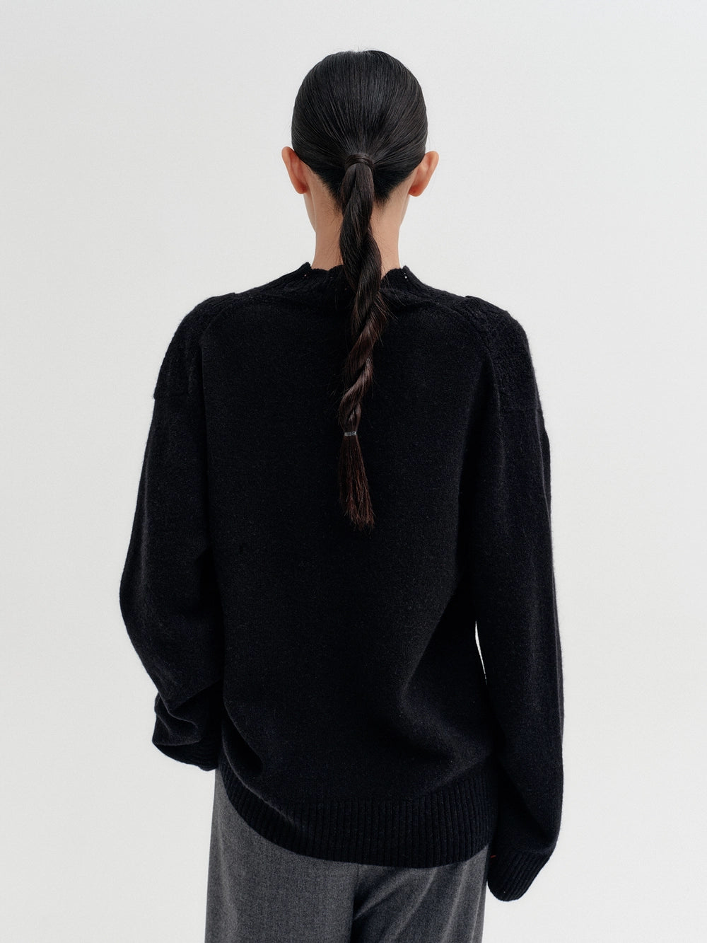 EENK Double V-Neck Knitwear Top - Black