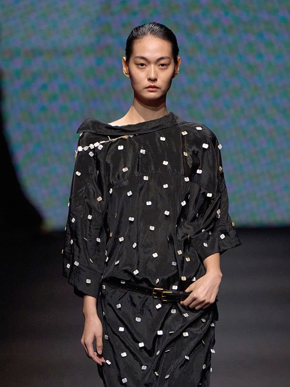 EENK Mother of Pearl Classic Shirt – Black