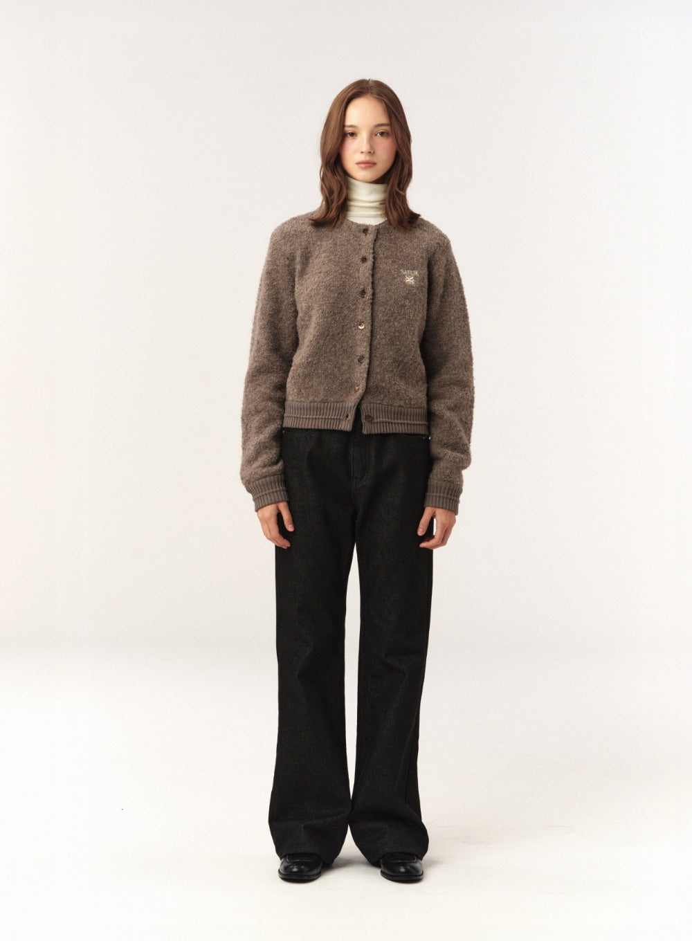 [satur] (W) Boucle Crew Neck Cardigan - Brown