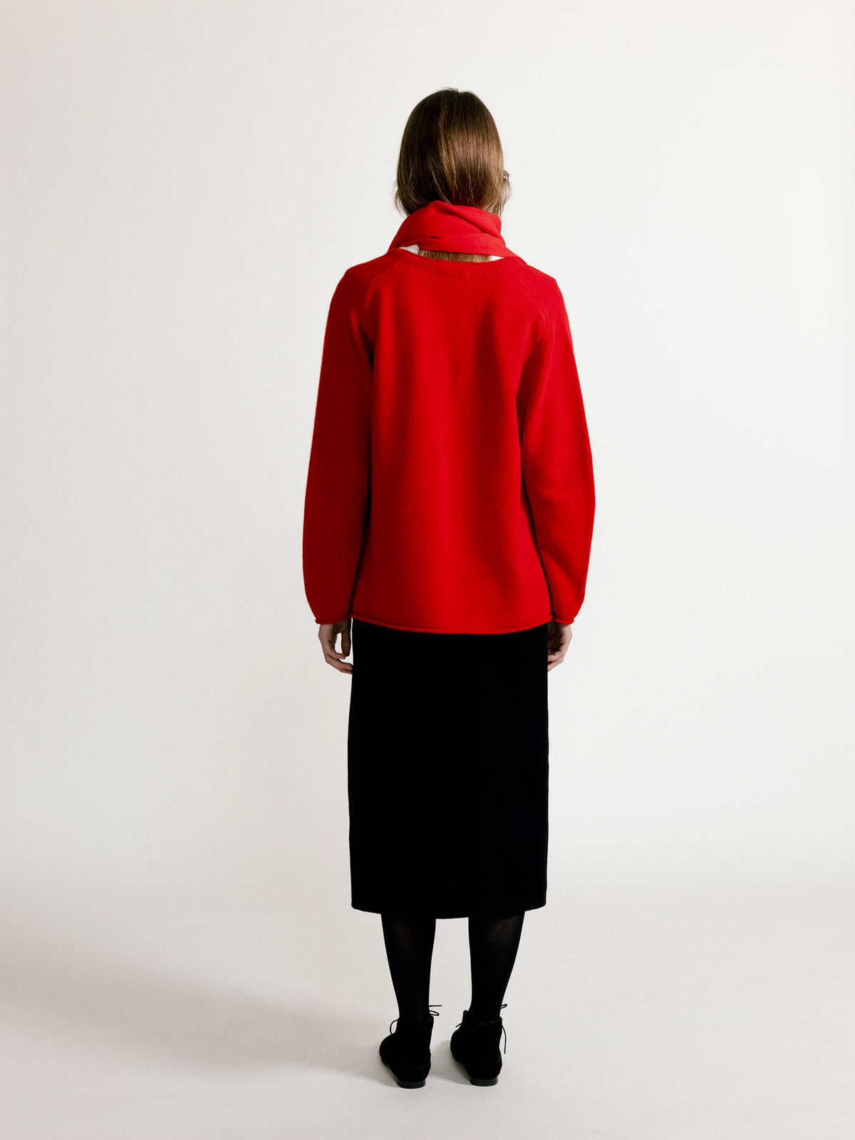 Nothing Written Cerin deep v-neck pullover (Red)