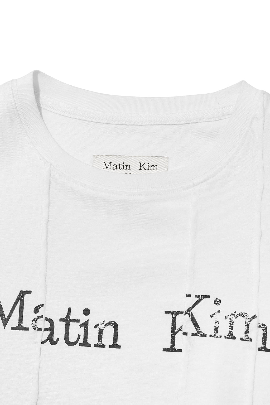 [matinkim] UNBALANCE TYPO LOGO CROP TOP IN WHITE