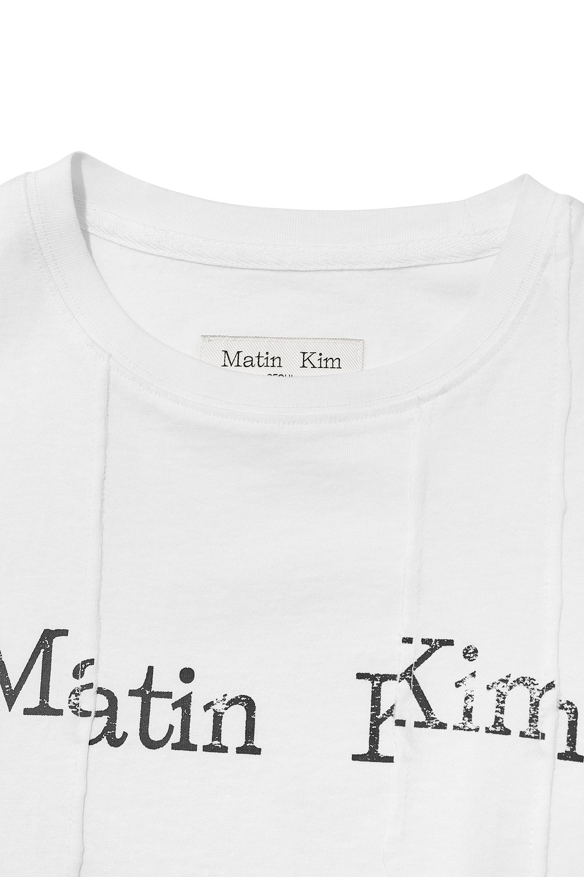 [matinkim] UNBALANCE TYPO LOGO CROP TOP IN WHITE