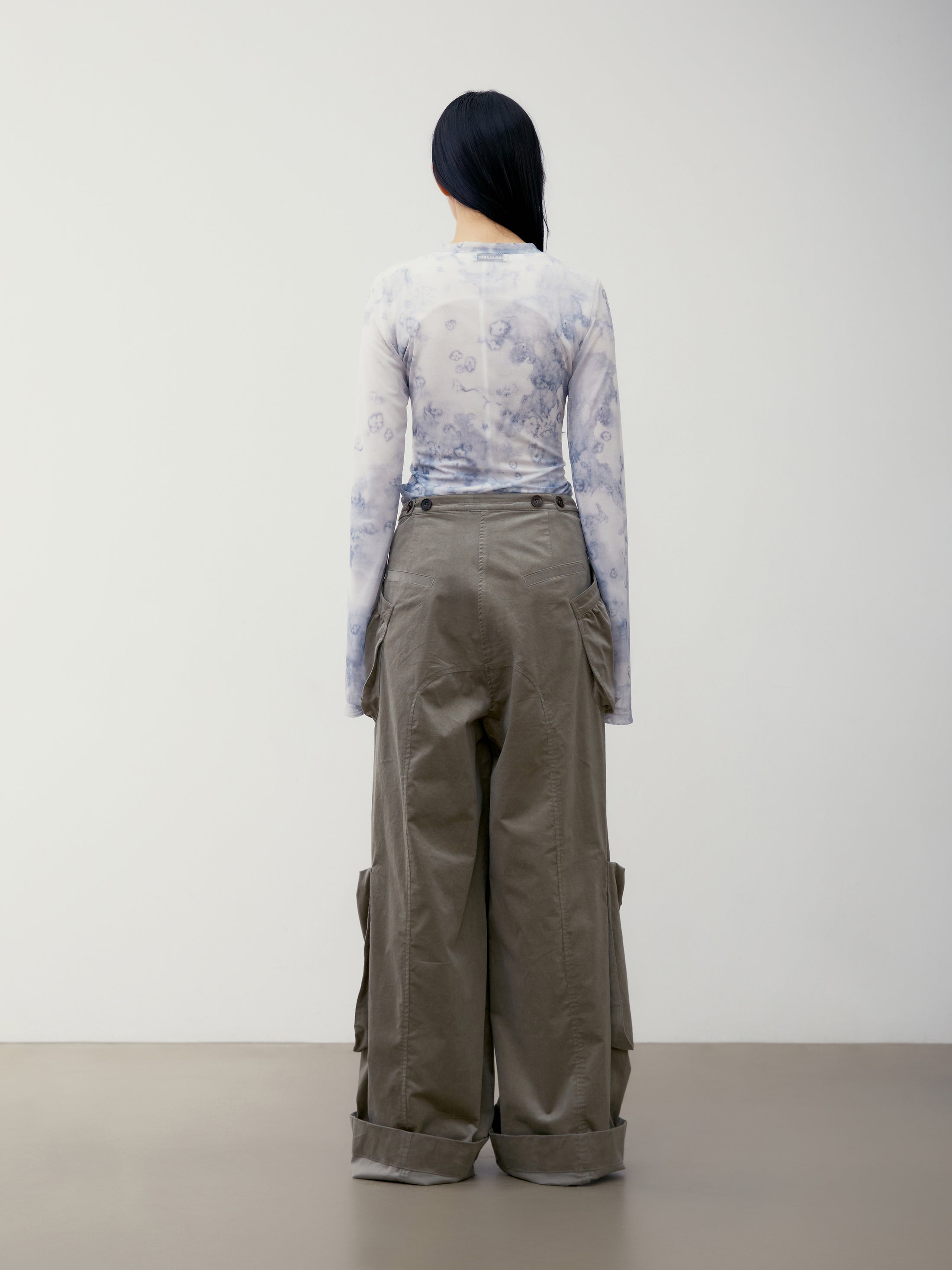 [low_classic] CORDUROY BUBBLE POCKET PANTS
KHAKI