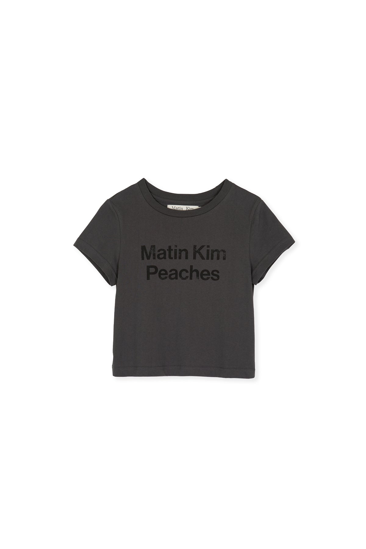 [matinkim] PEACHES LOGO GRAPHIC CROP TOP IN CHARCOAL