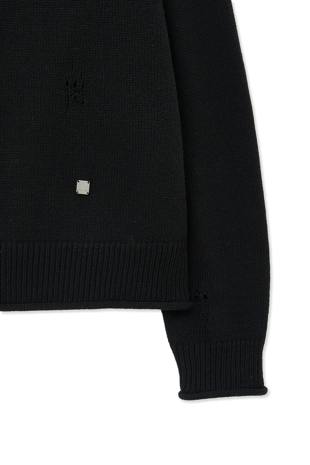 [matinkim] TWO WAY OFF SHOULDER DAMAGE PULLOVER IN BLACK
