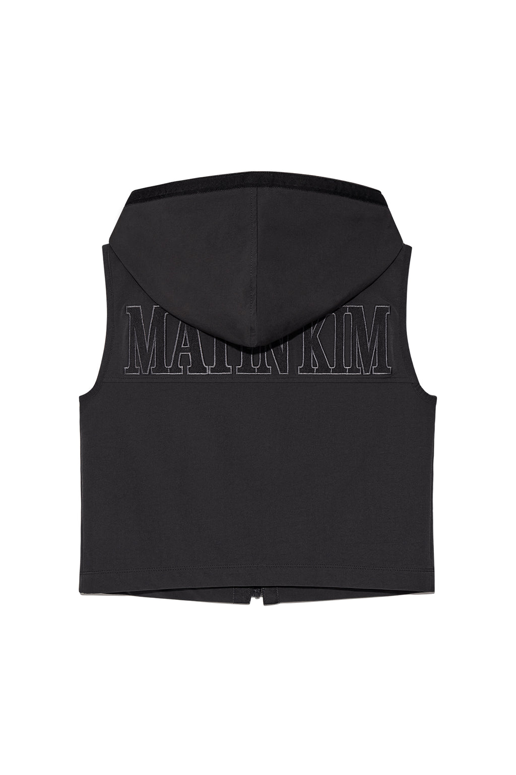 [matinkim] BACK LOGO LIGHT HOODY VEST IN CHARCOAL