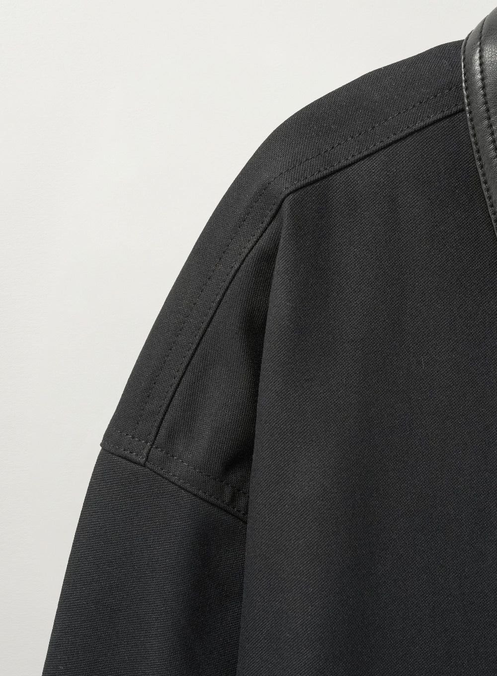 [satur] (W) Crop Cotton Work Jacket - Black
