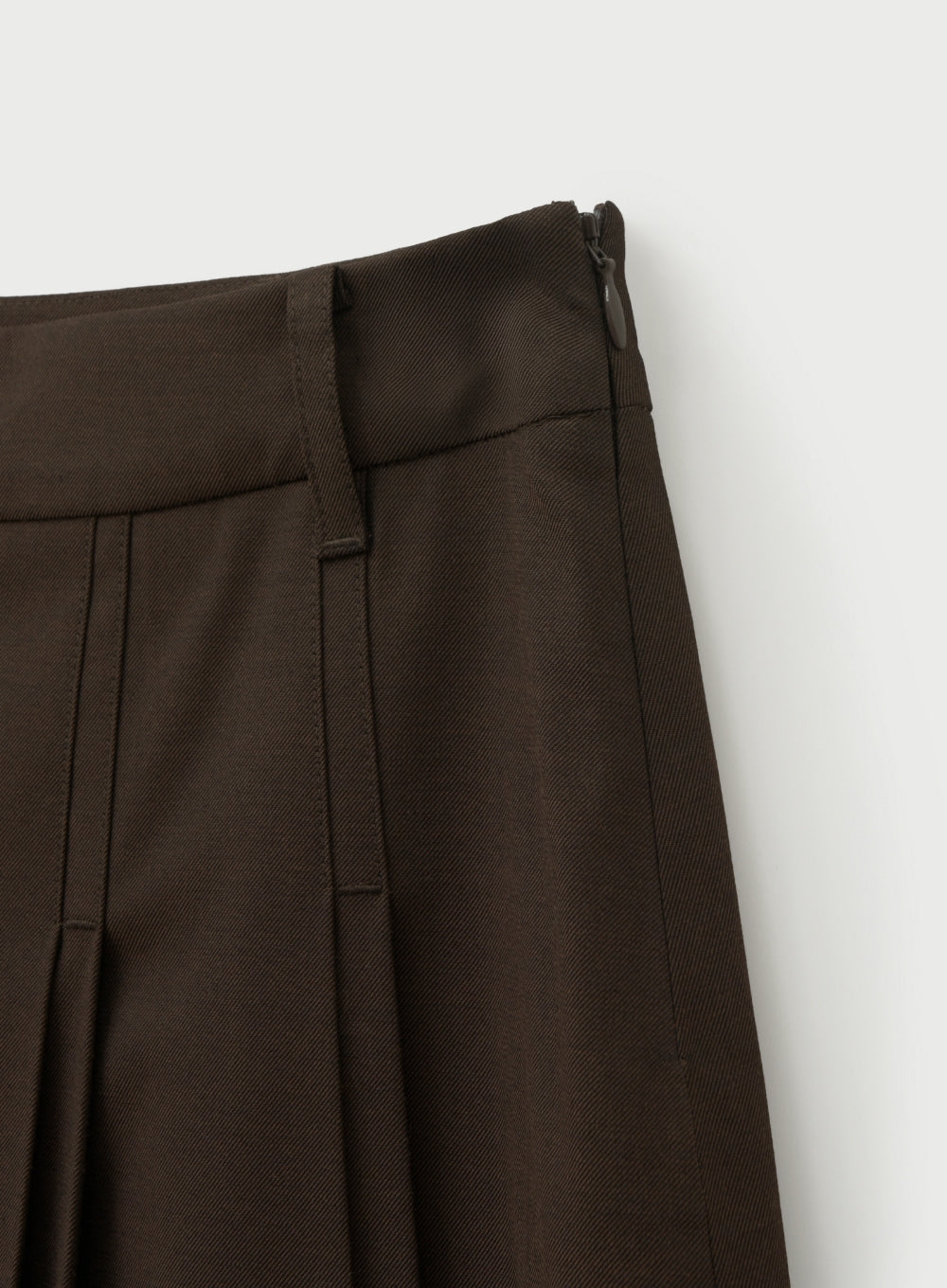 [satur] (W) Button Pleats Midi Skirt - Brown