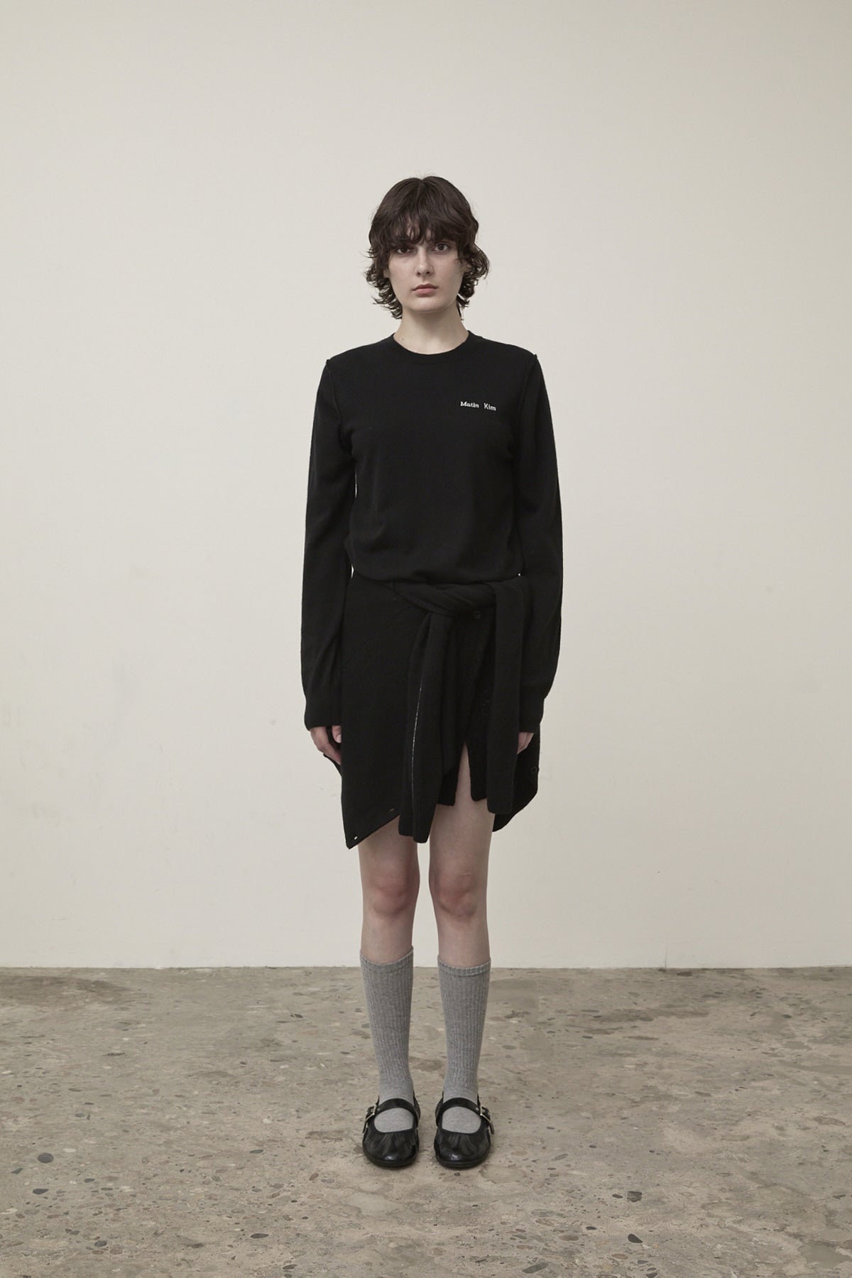 Matinkim Cashmere Blended Round Knit Pullover IN Black