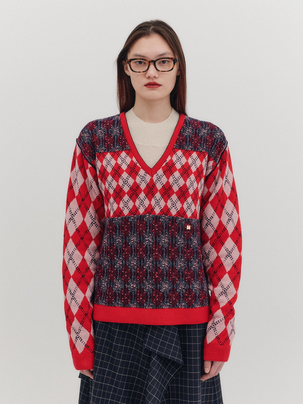 EENK V-Neck Argyle Knitwear Top - Red