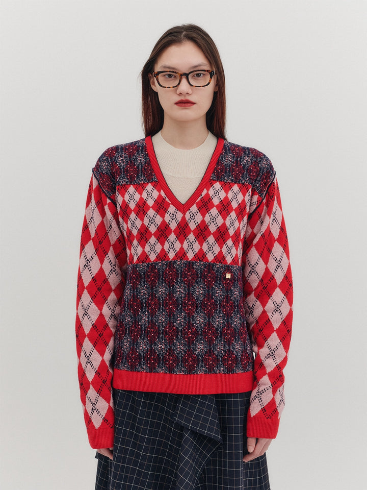 EENK V-Neck Argyle Knitwear Top - Red