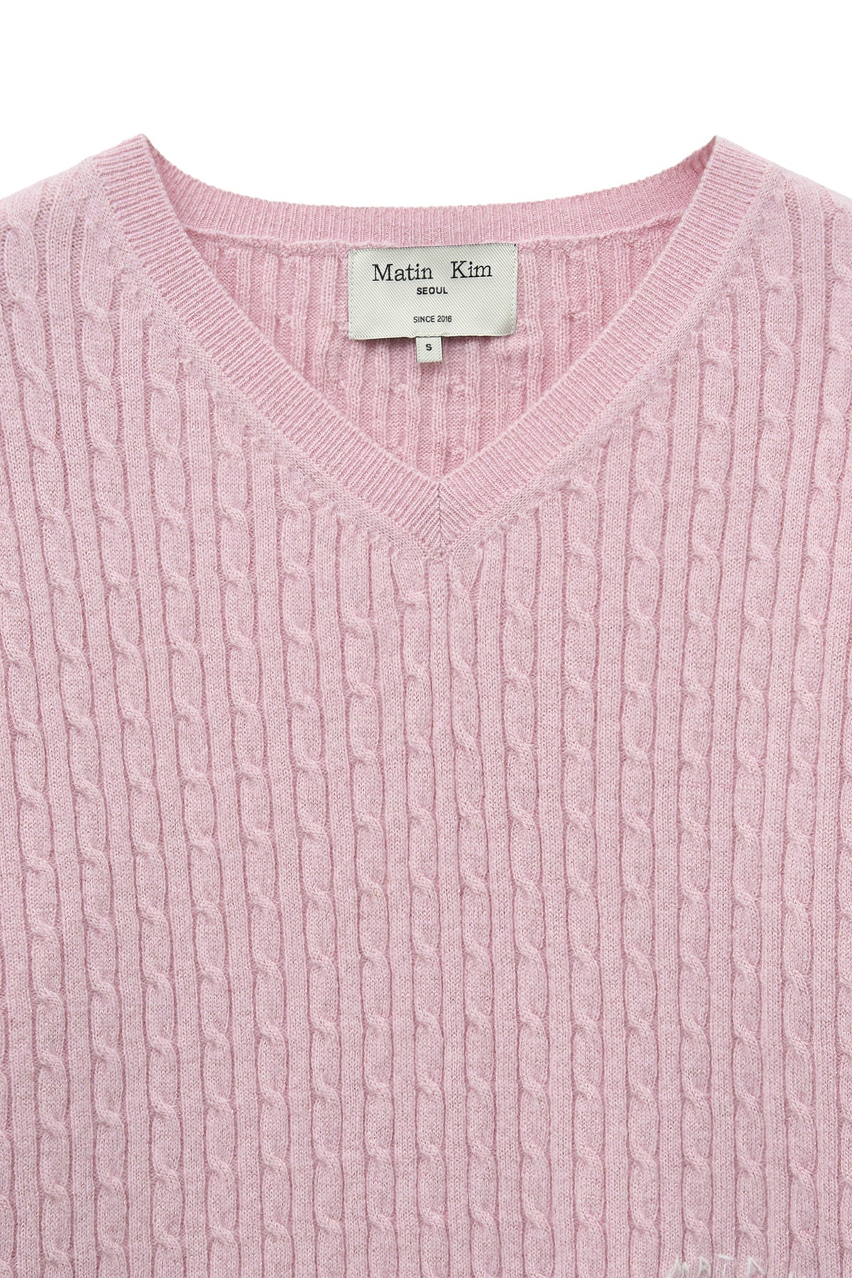 [matinkim] SHINY CABLE PULLOVER IN PINK
