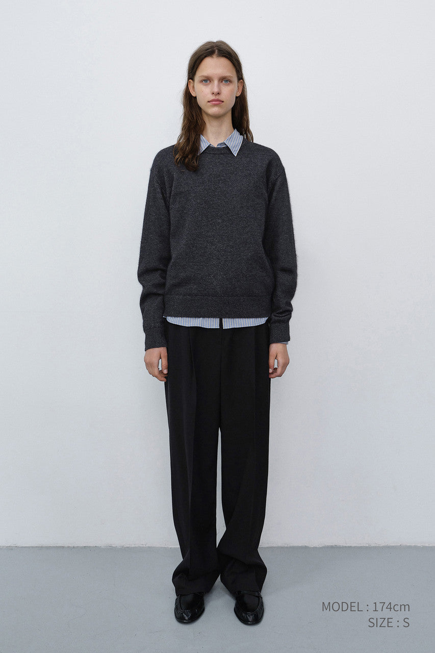 Dunst Pleated Semi-Wide Slacks Black