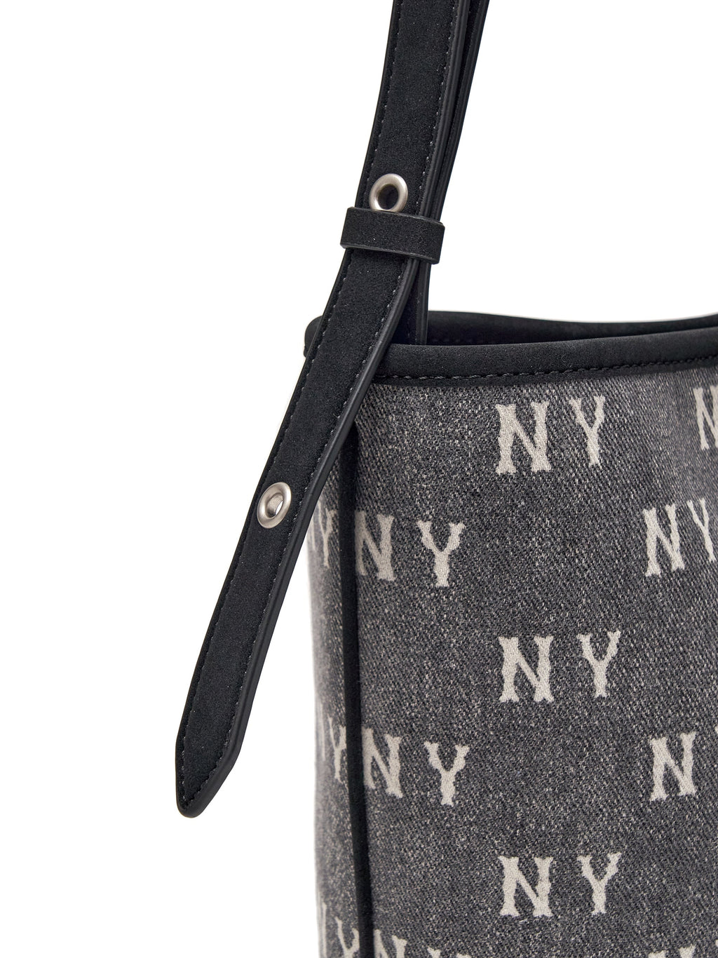 [MLB] Classic Monogram Vintage Denim Bucket Bag