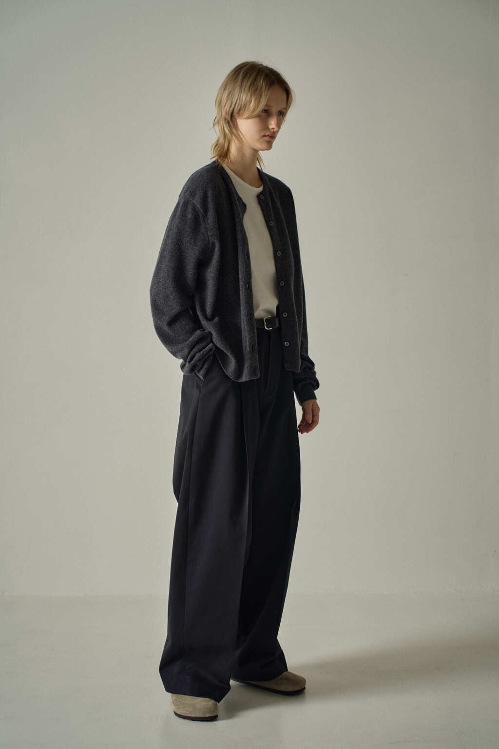 Facade Pattern Cashmere Essential Cardigan charcoal