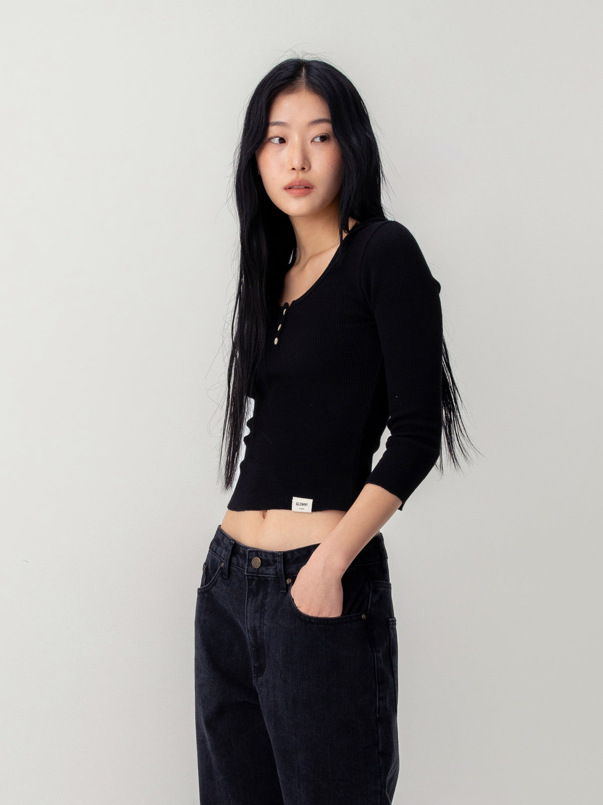 GLOWNY 3/4 G Waffle Button Fly Tee (Black)
