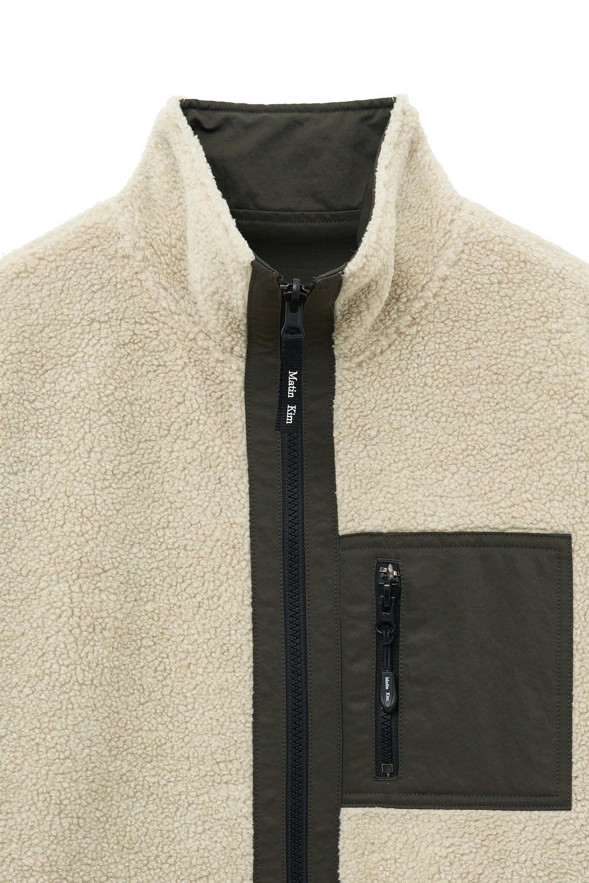 [matinkim] REVERSIBLE SHERPA ZIP UP IN LIGHT BEIGE