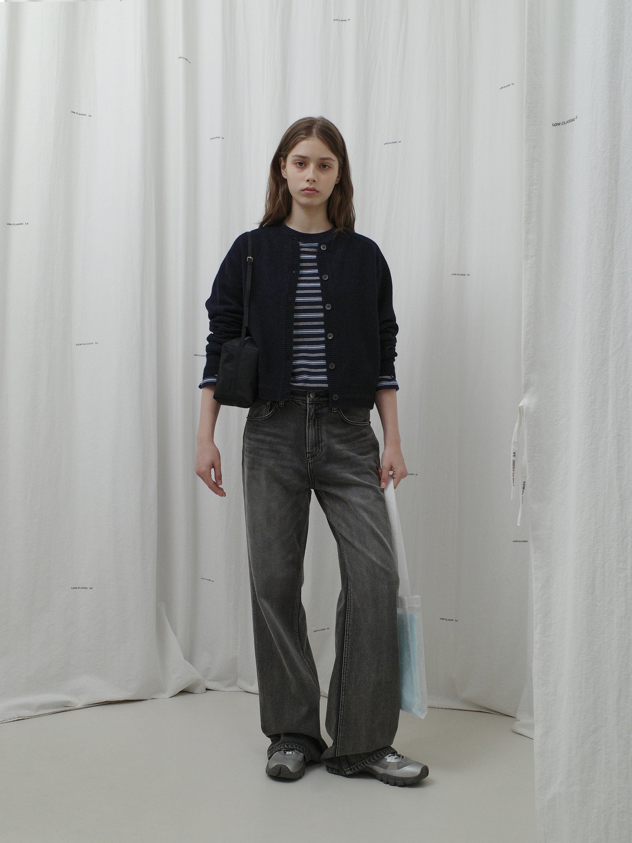 Low Classic Relaxed Fit Jeans Grey