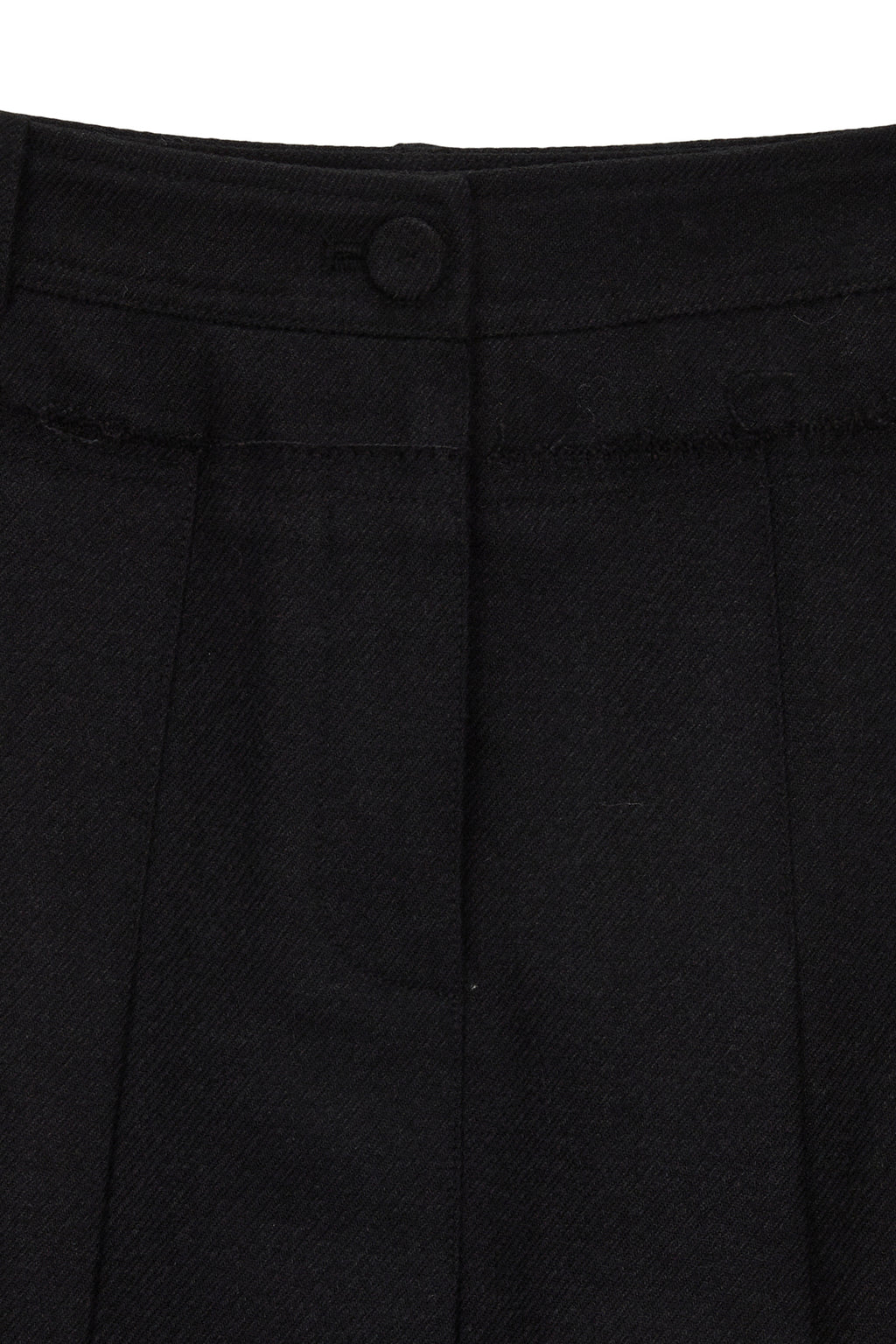 [matinkim] UNBALANCE PLEATS MIDI SKIRT IN BLACK