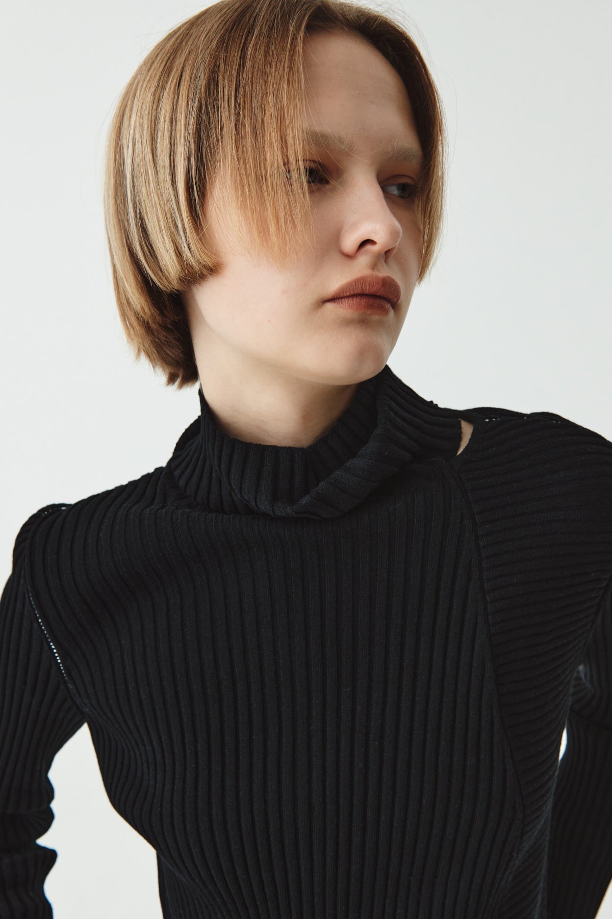 Matinkim Neck Slit Point Turtle Neck Pullover IN Black
