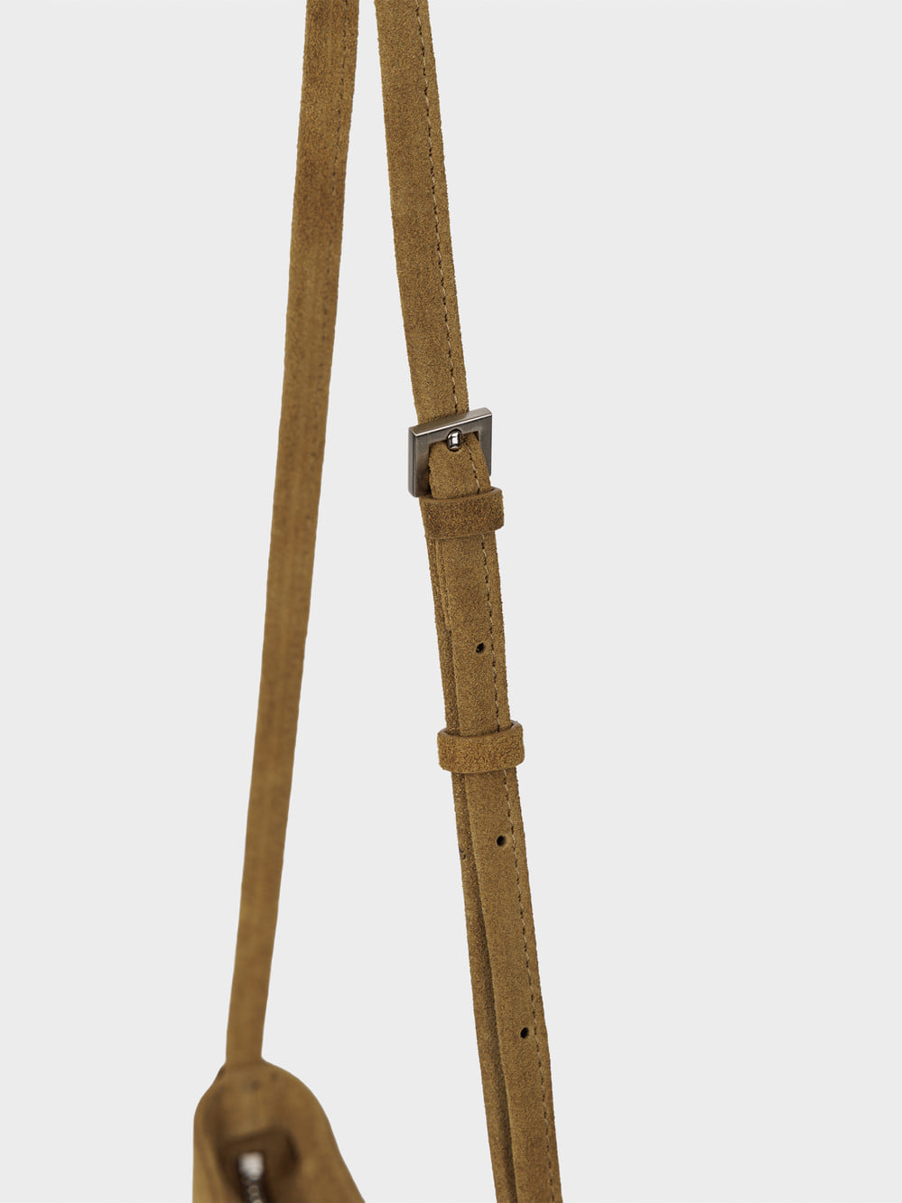 Low Classic Rho Bag Camel